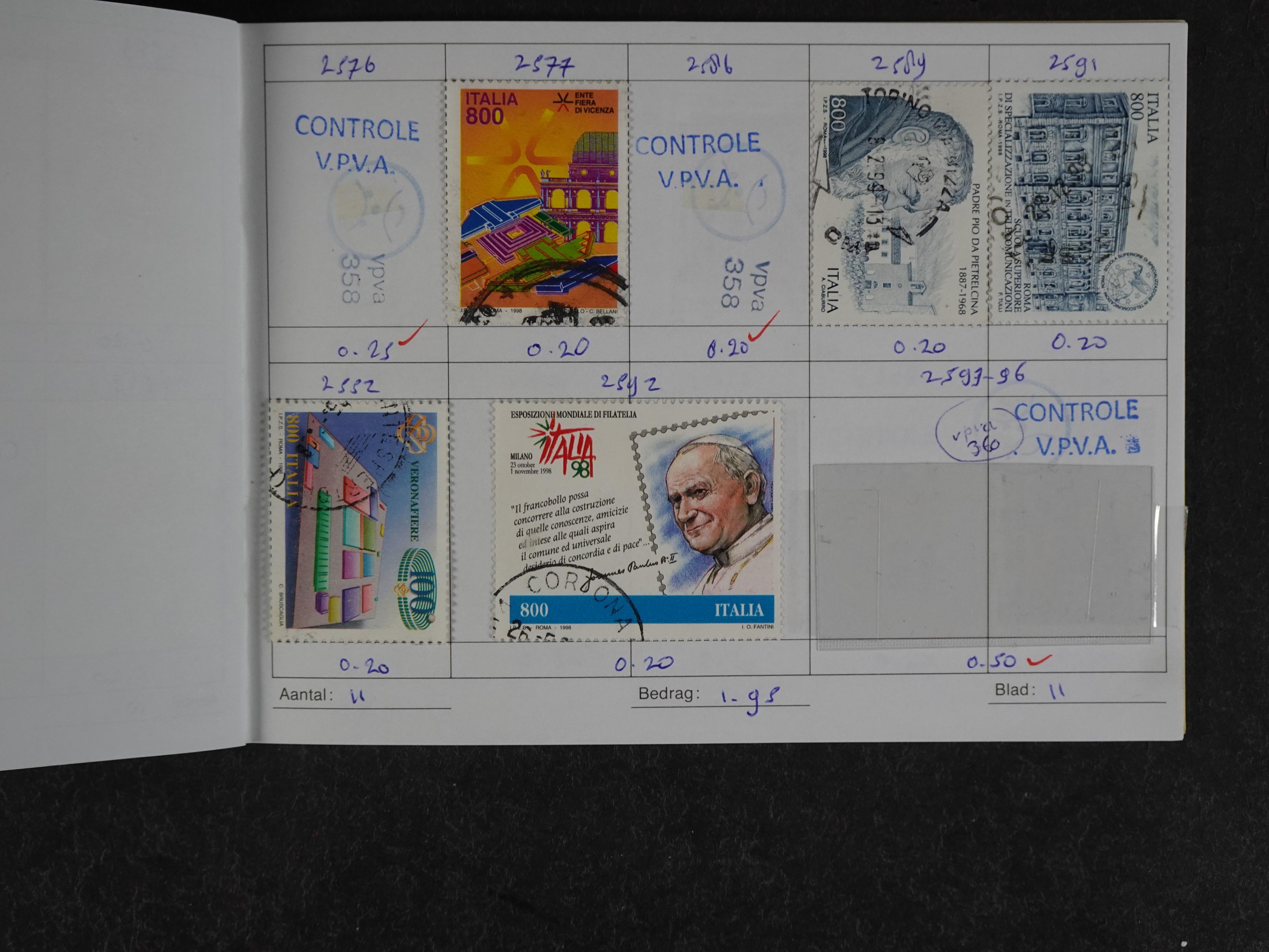 Mooie partij rondzendboekjes enorme restwaarde leuk voor weder verkoper.  50