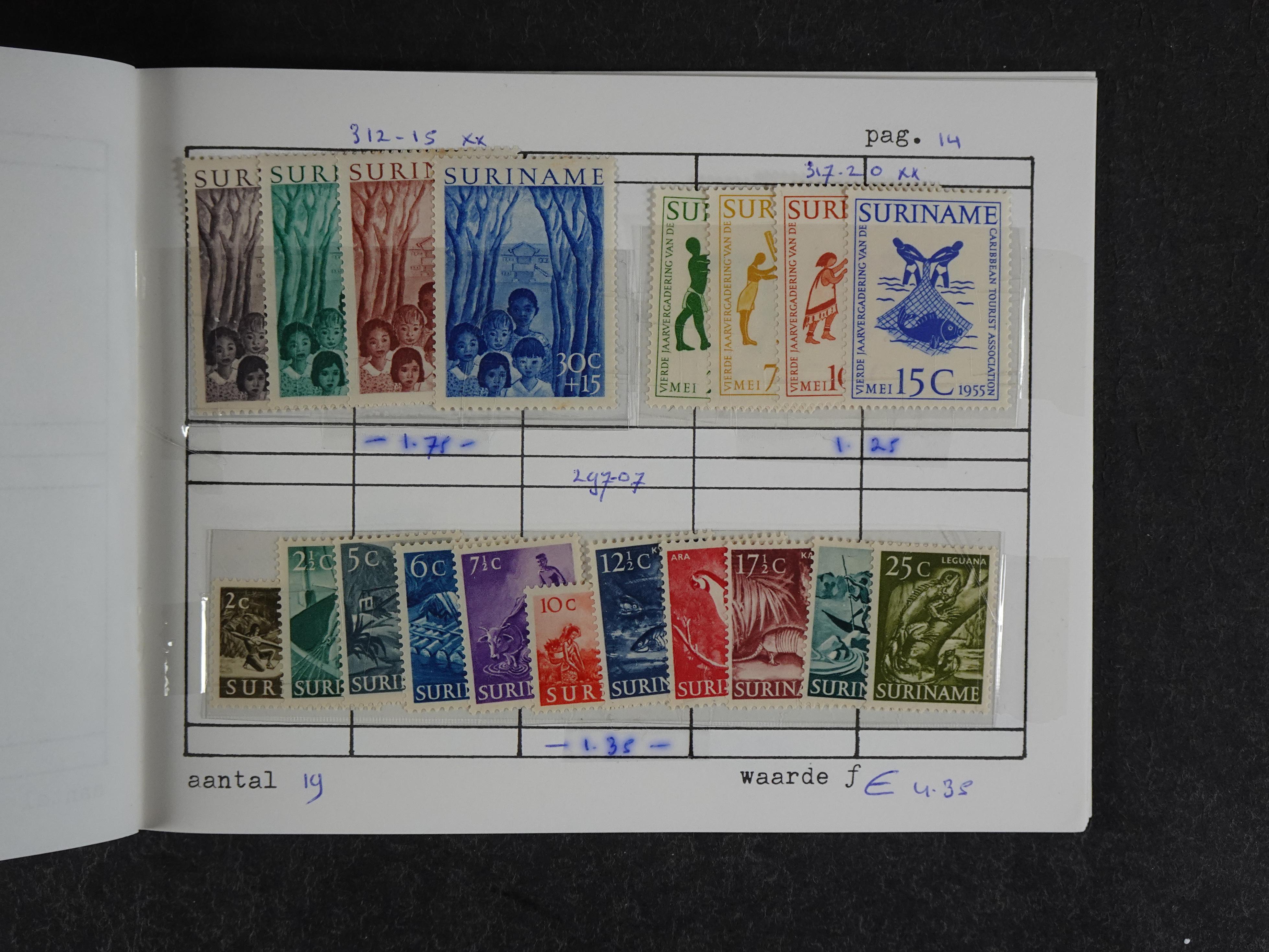 Mooie partij rondzendboekjes enorme restwaarde leuk voor weder verkoper.  69