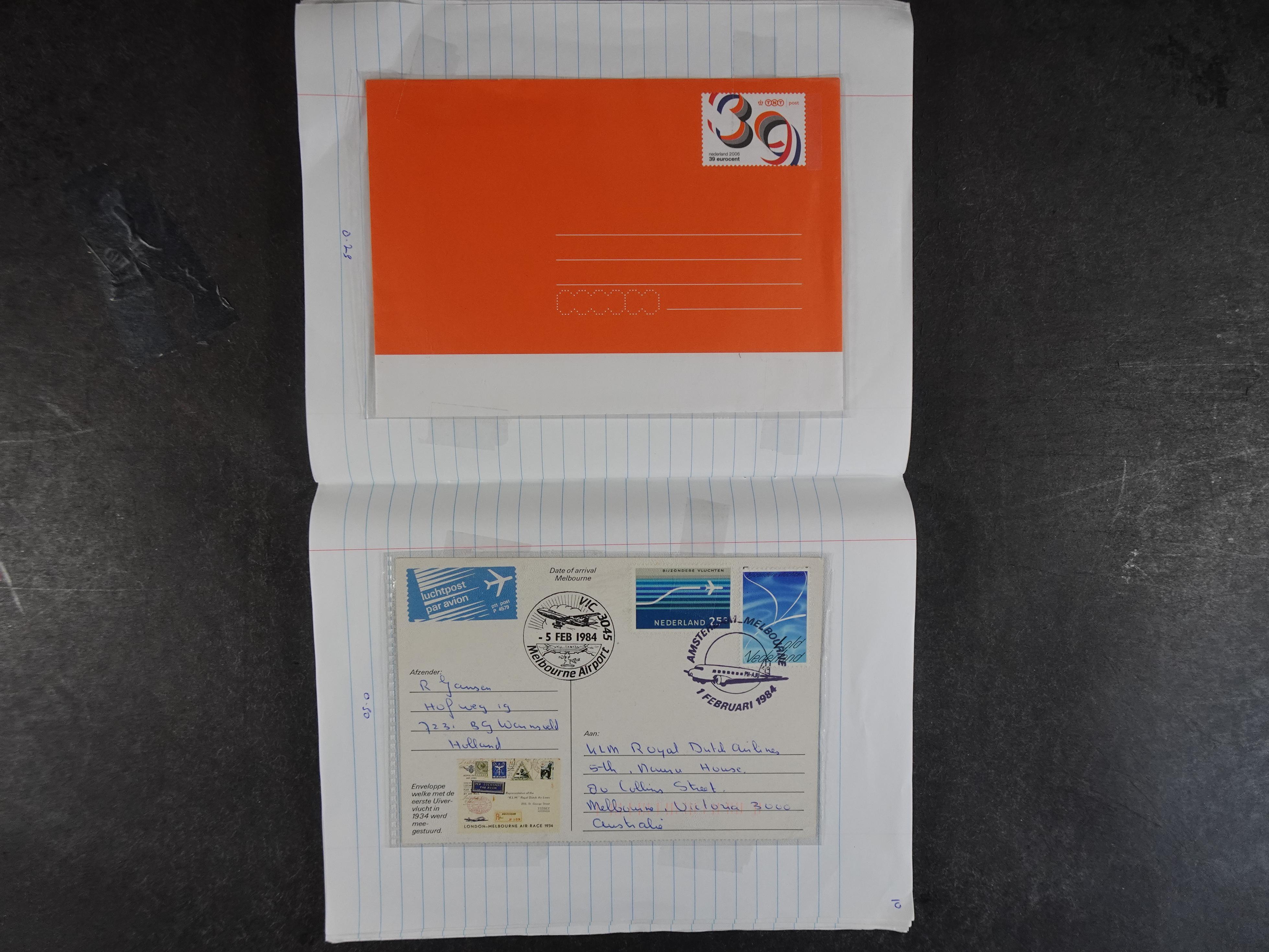 Mooie partij rondzendboekjes enorme restwaarde leuk voor weder verkoper.  81