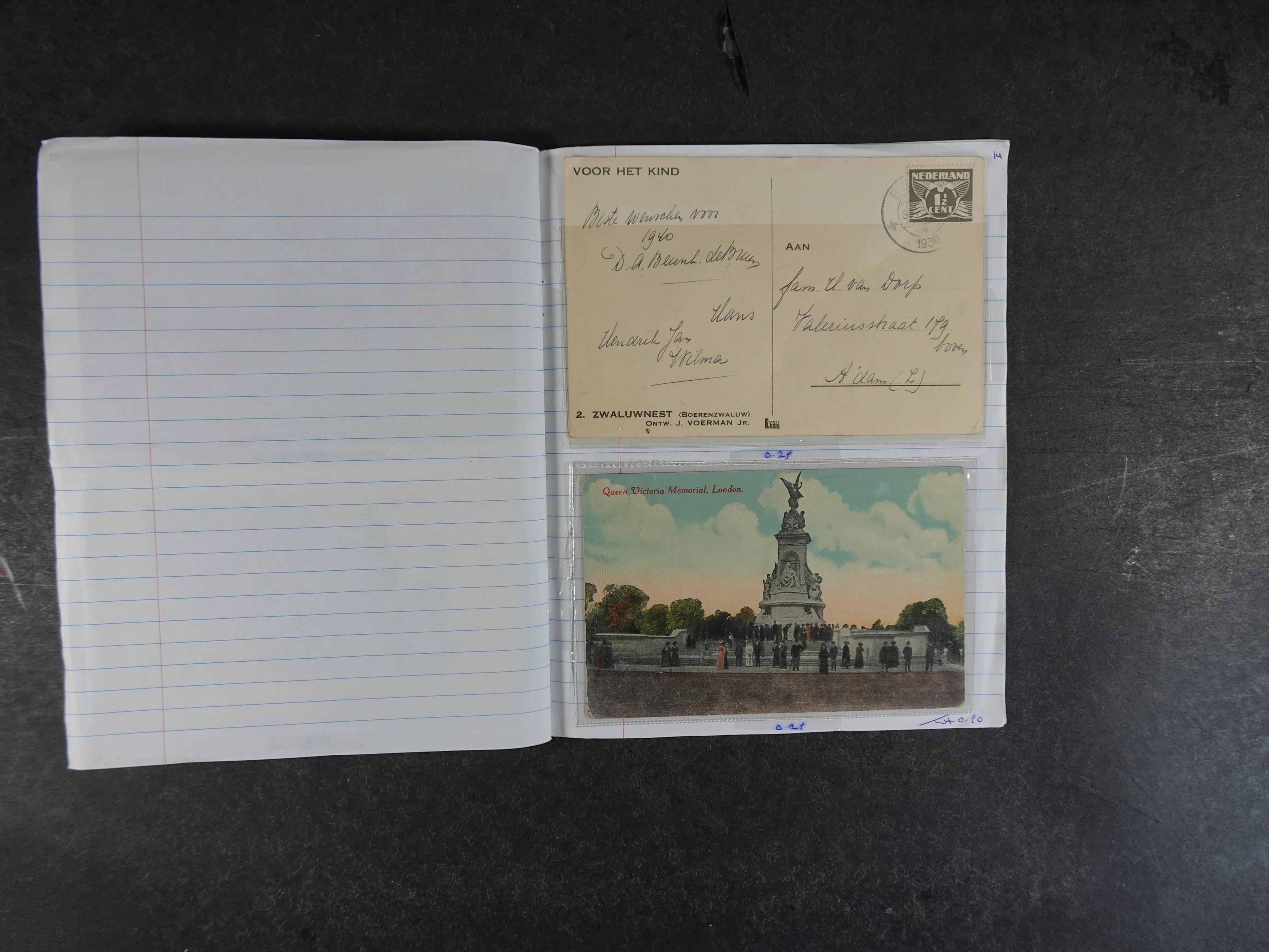 Mooie partij rondzendboekjes enorme restwaarde leuk voor weder verkoper.  84