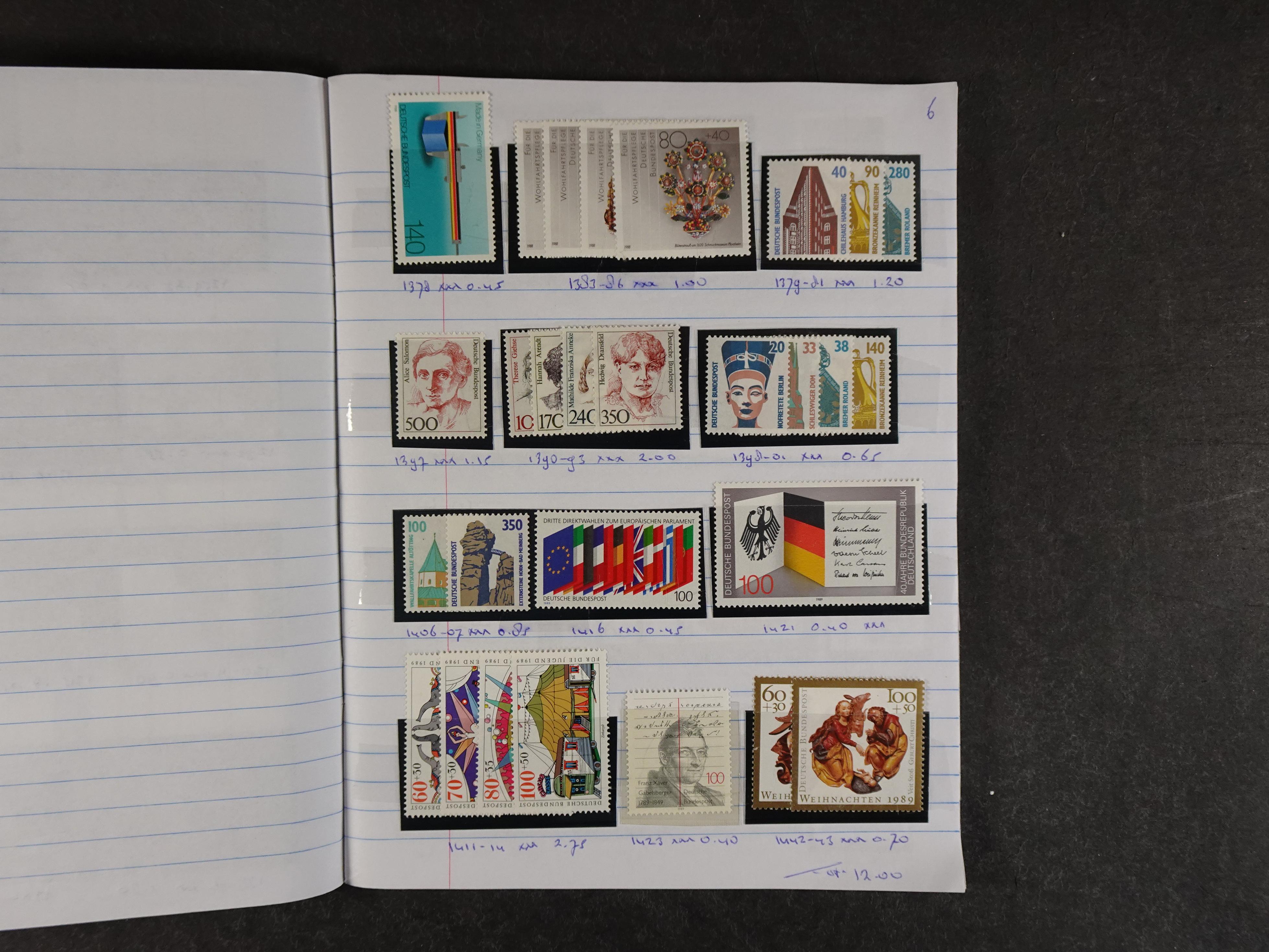 Mooie partij rondzendboekjes enorme restwaarde leuk voor weder verkoper.  145