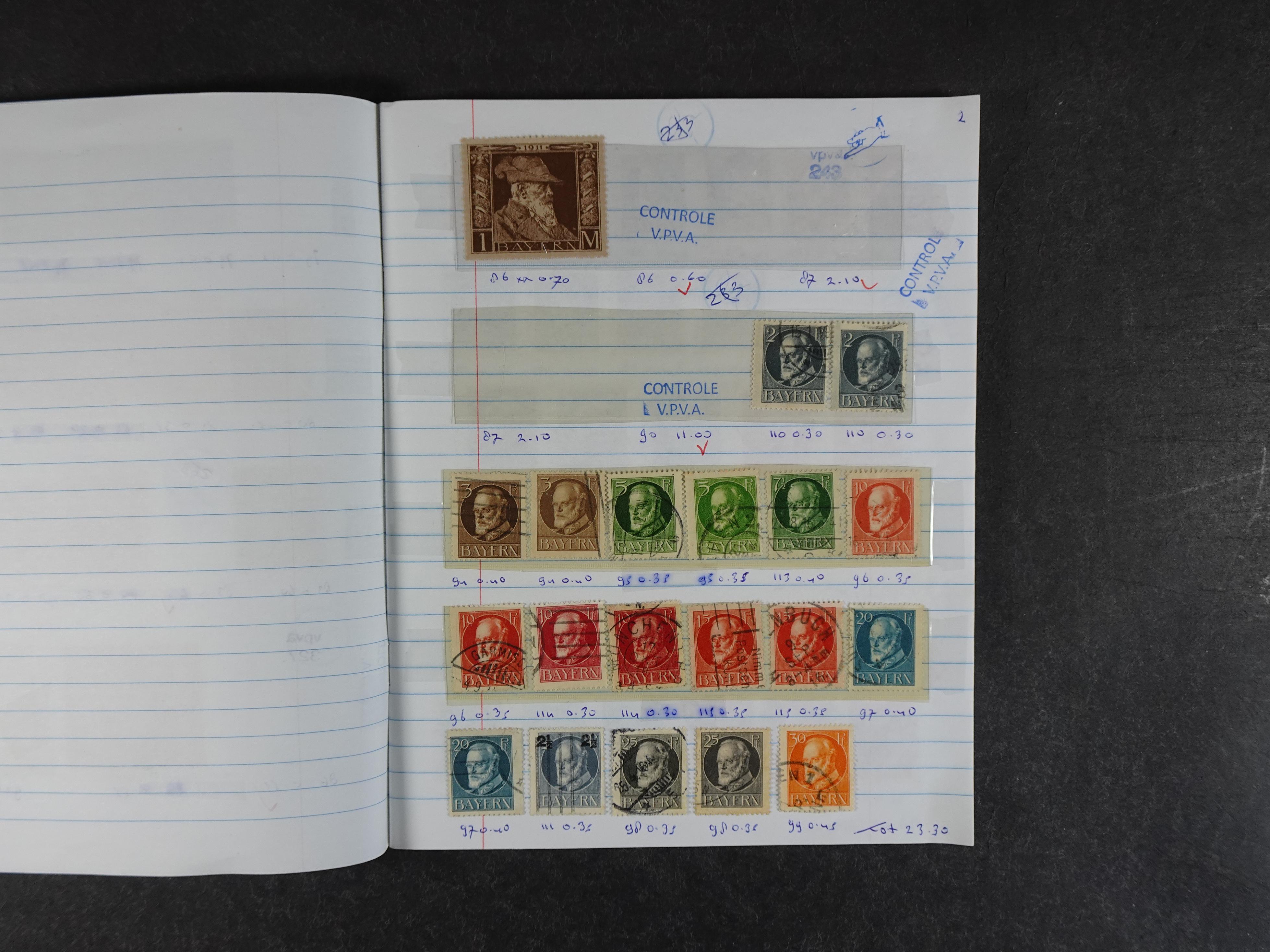 Mooie partij rondzendboekjes enorme restwaarde leuk voor weder verkoper.  217