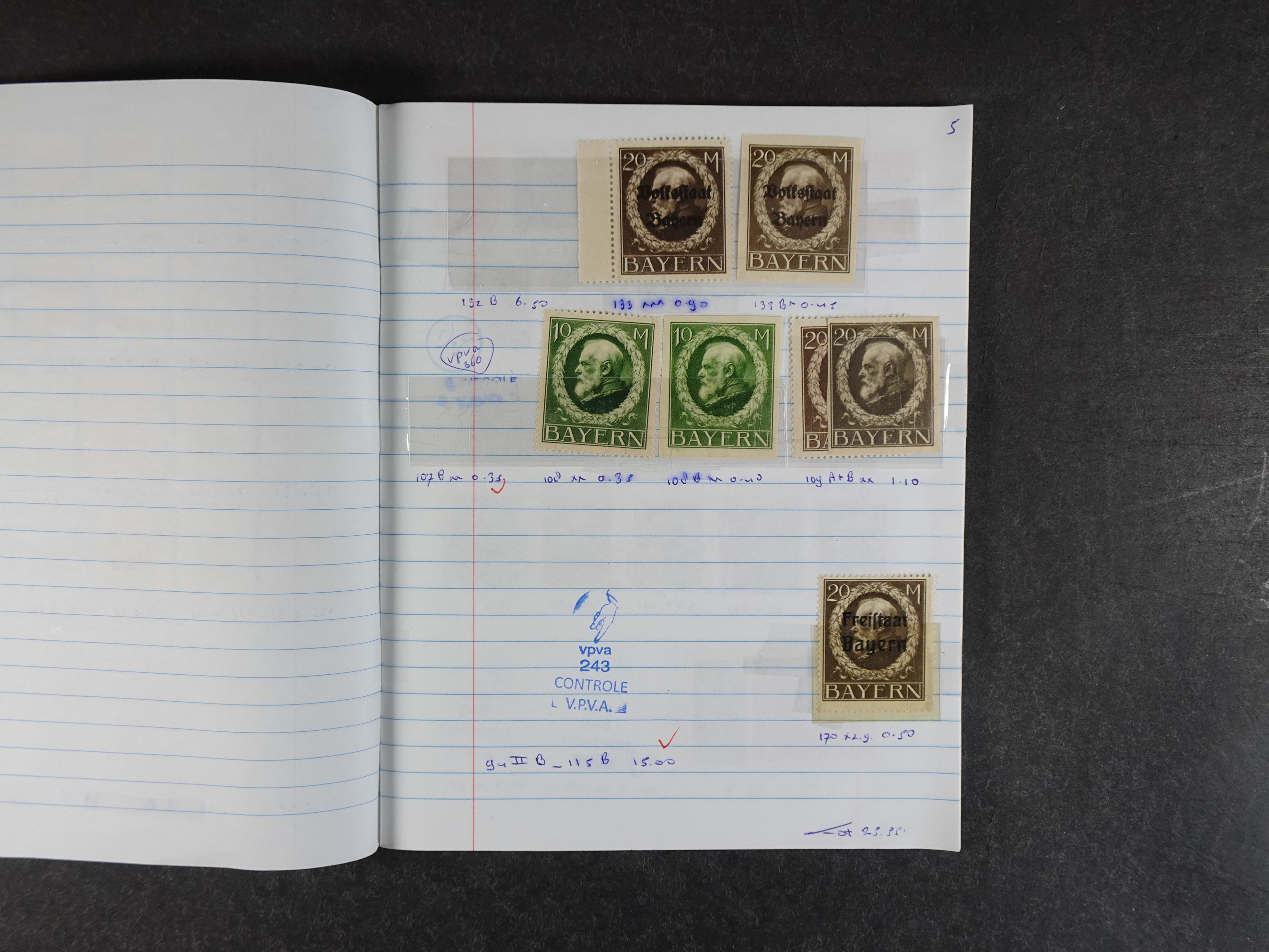 Mooie partij rondzendboekjes enorme restwaarde leuk voor weder verkoper.  220