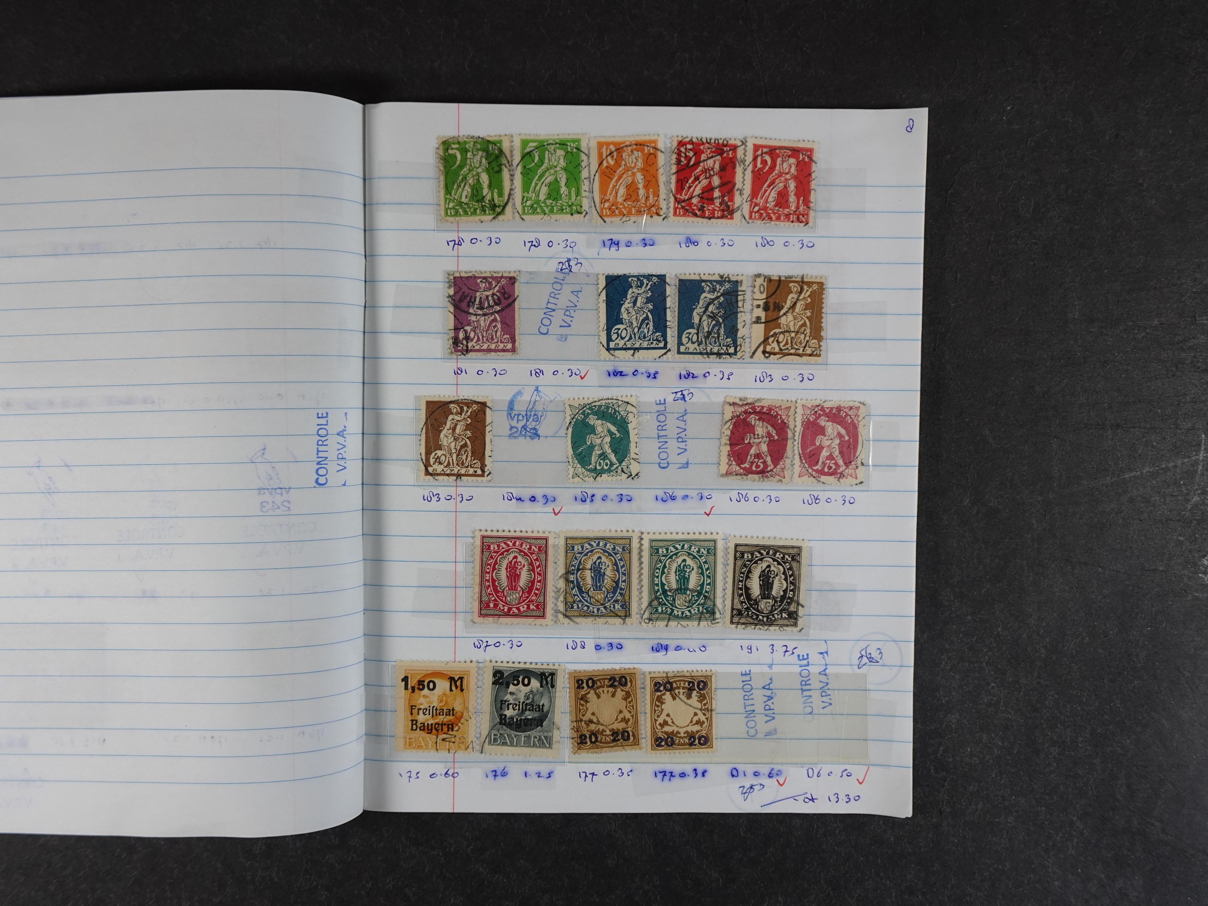 Mooie partij rondzendboekjes enorme restwaarde leuk voor weder verkoper.  223