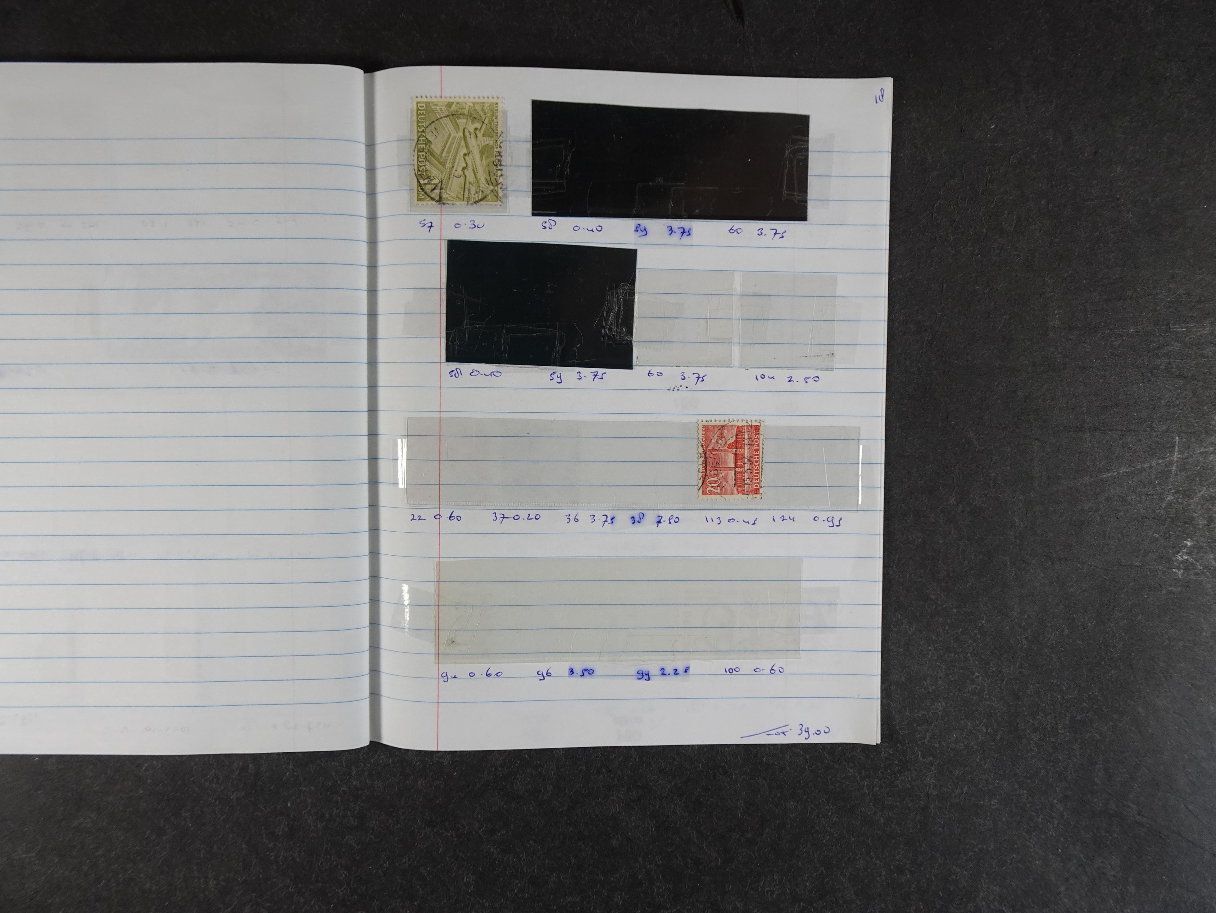 Mooie partij rondzendboekjes enorme restwaarde leuk voor weder verkoper.  233