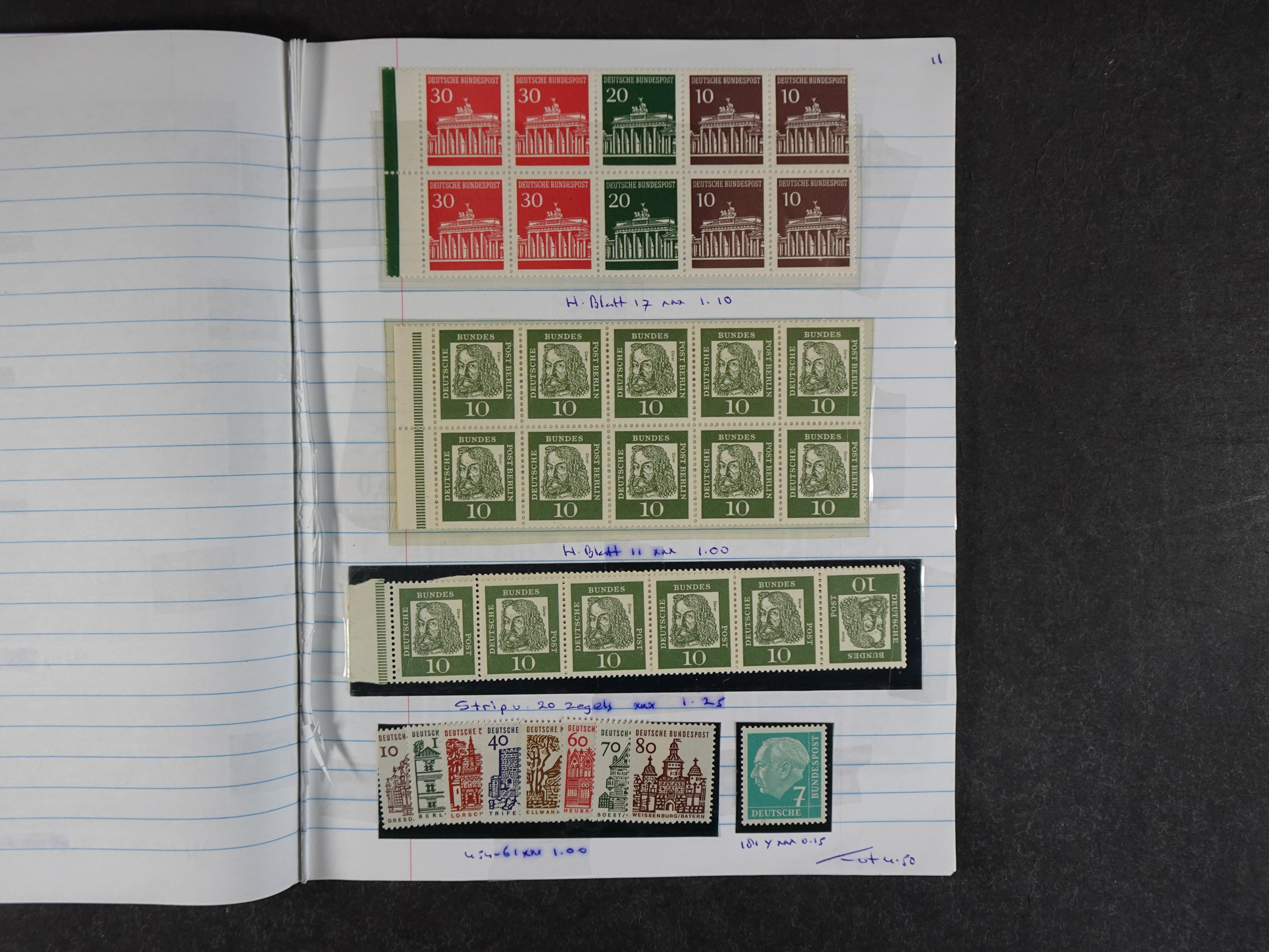 Mooie partij rondzendboekjes enorme restwaarde leuk voor weder verkoper.  257