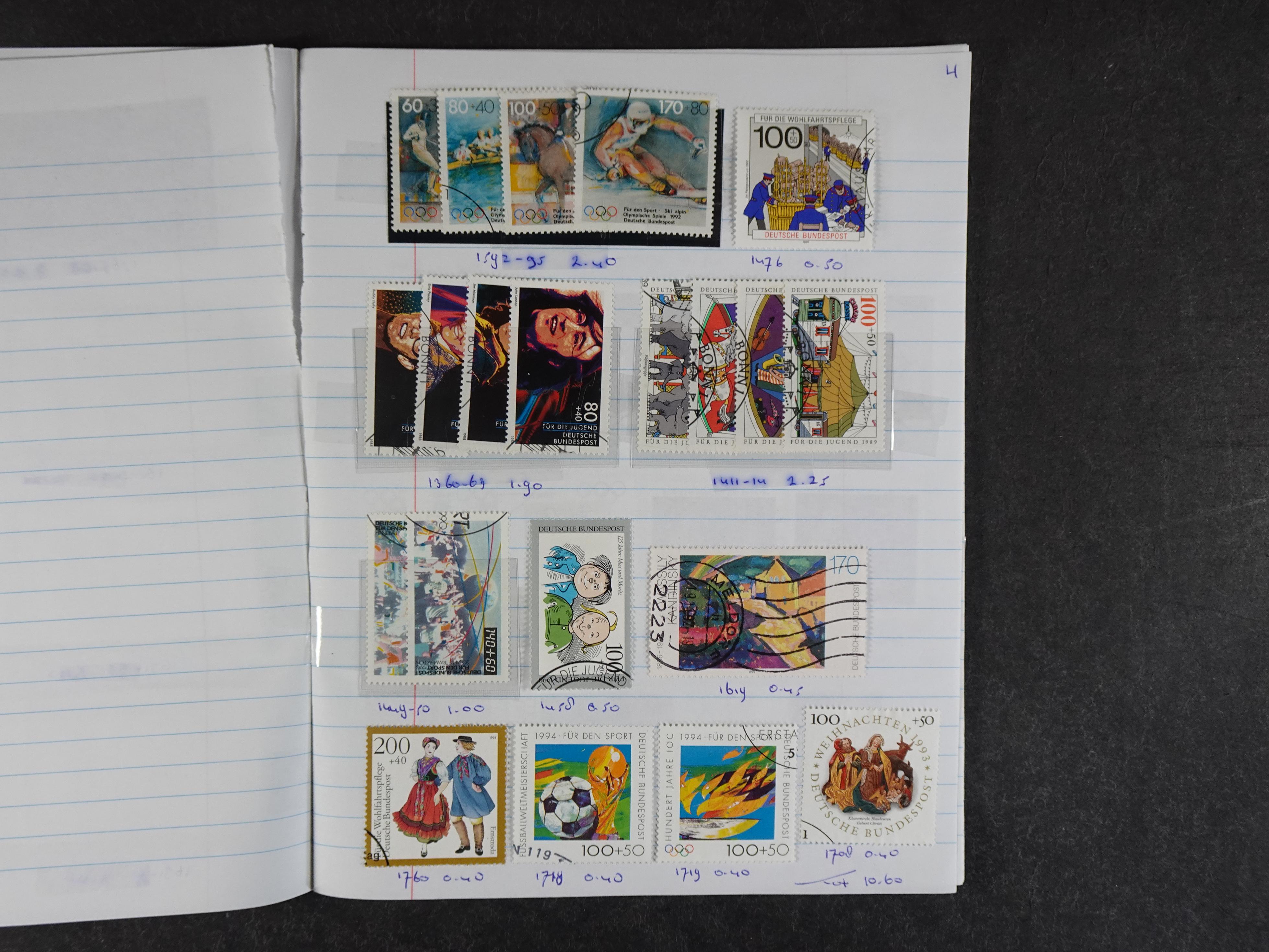 Mooie partij rondzendboekjes enorme restwaarde leuk voor weder verkoper.  270