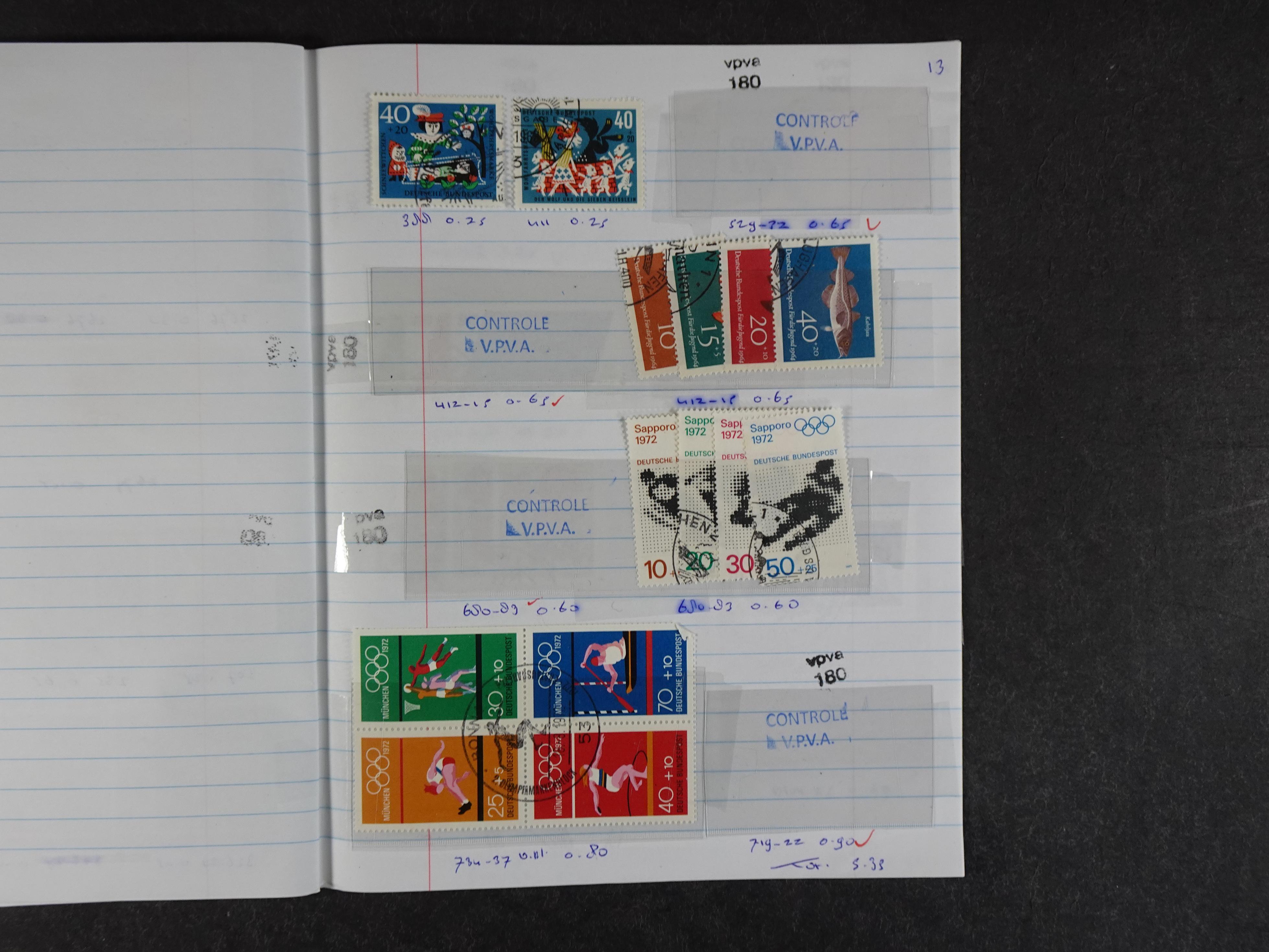 Mooie partij rondzendboekjes enorme restwaarde leuk voor weder verkoper.  278