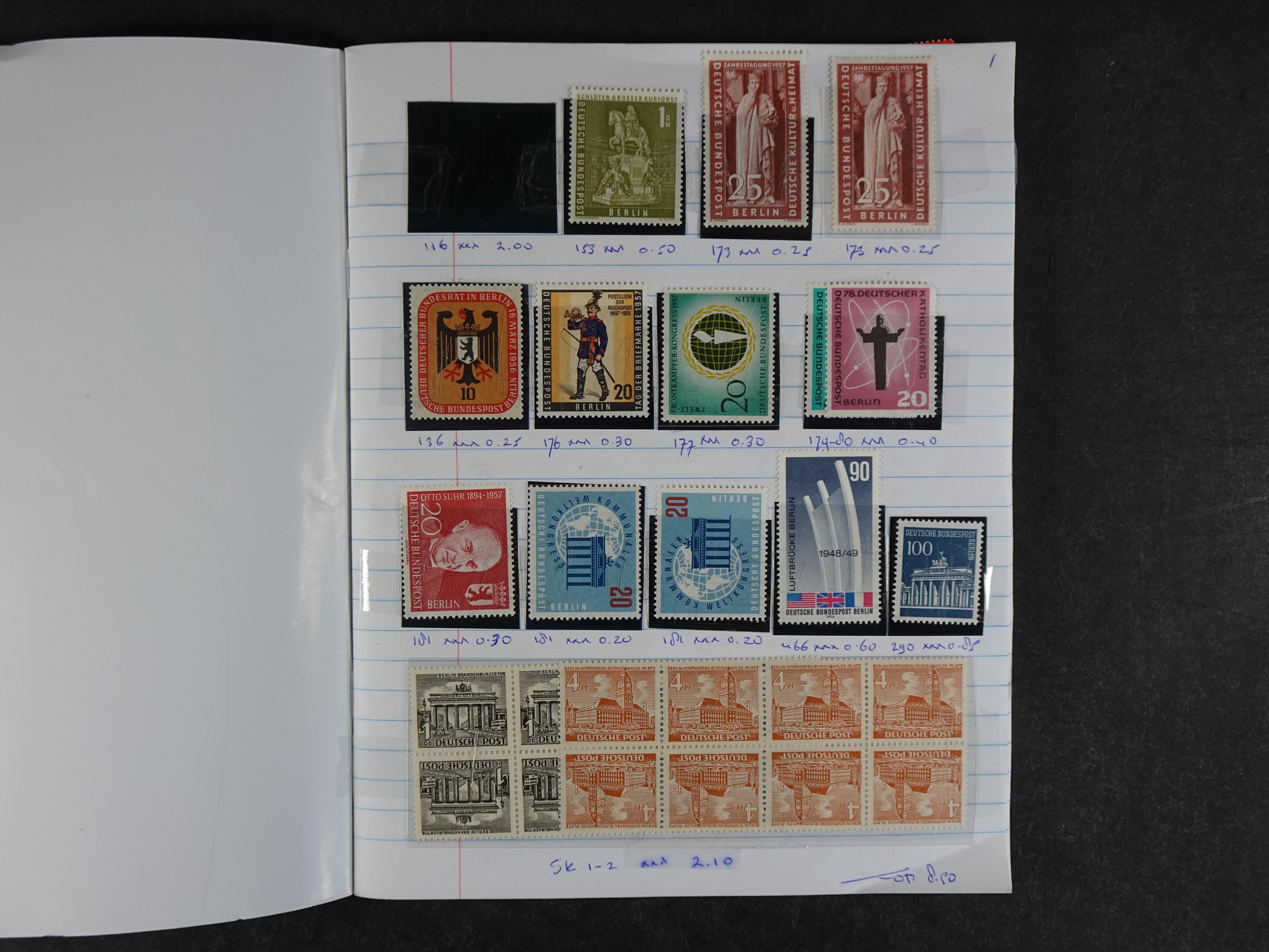 Mooie partij rondzendboekjes enorme restwaarde leuk voor weder verkoper.  282