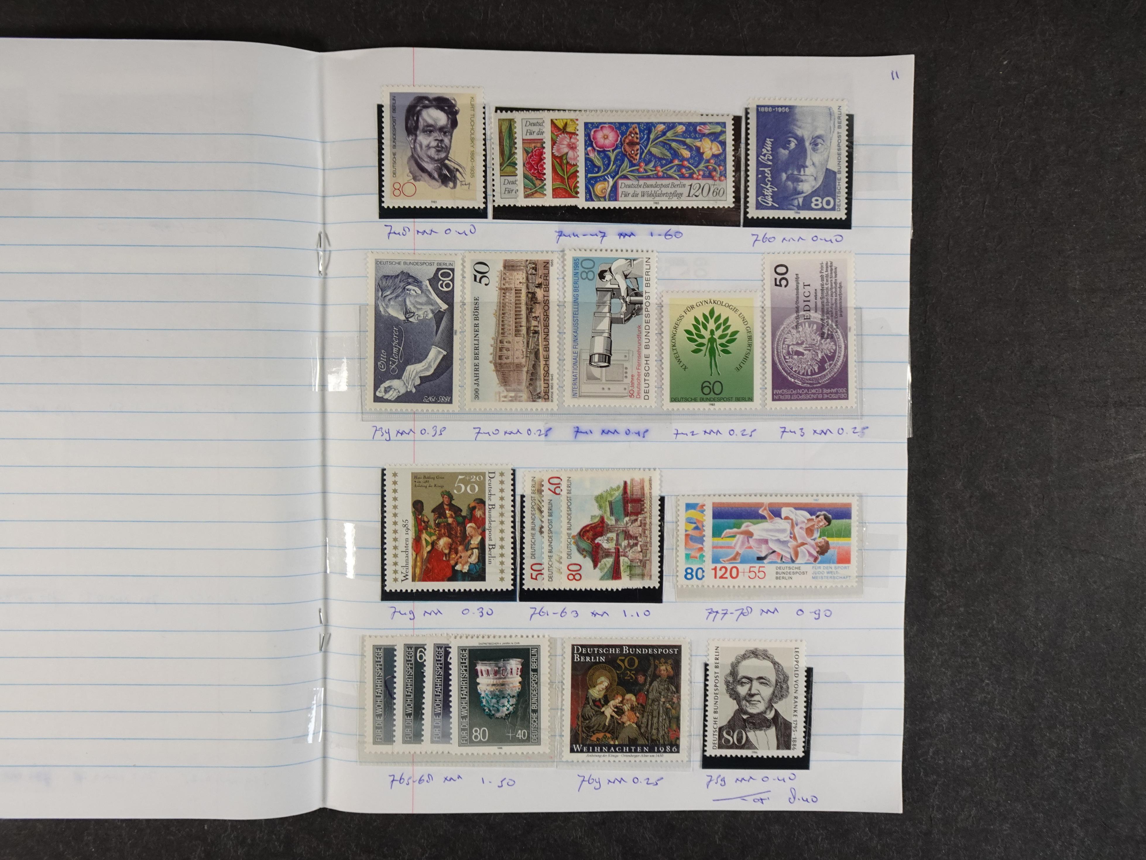 Mooie partij rondzendboekjes enorme restwaarde leuk voor weder verkoper.  292