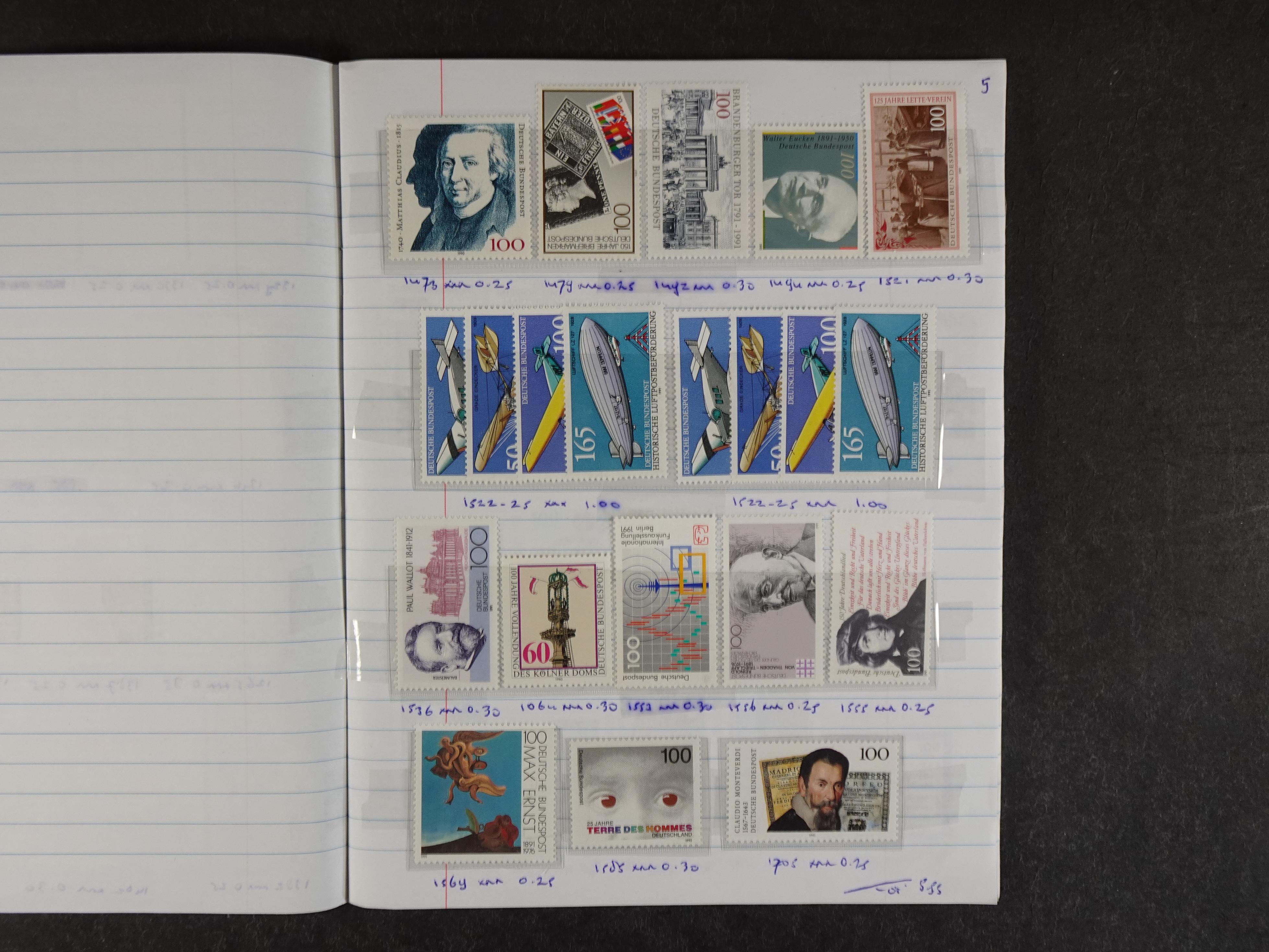 Mooie partij rondzendboekjes enorme restwaarde leuk voor weder verkoper.  306