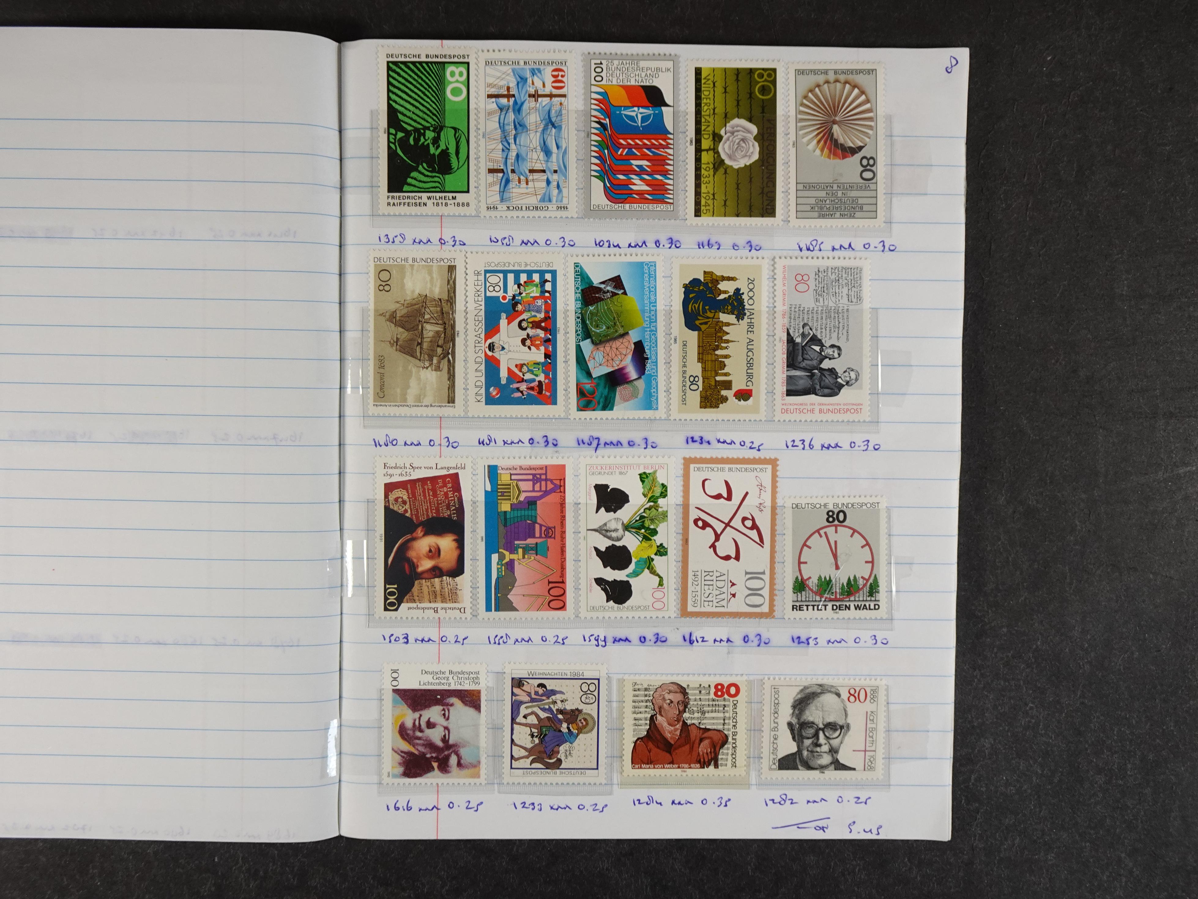 Mooie partij rondzendboekjes enorme restwaarde leuk voor weder verkoper.  309