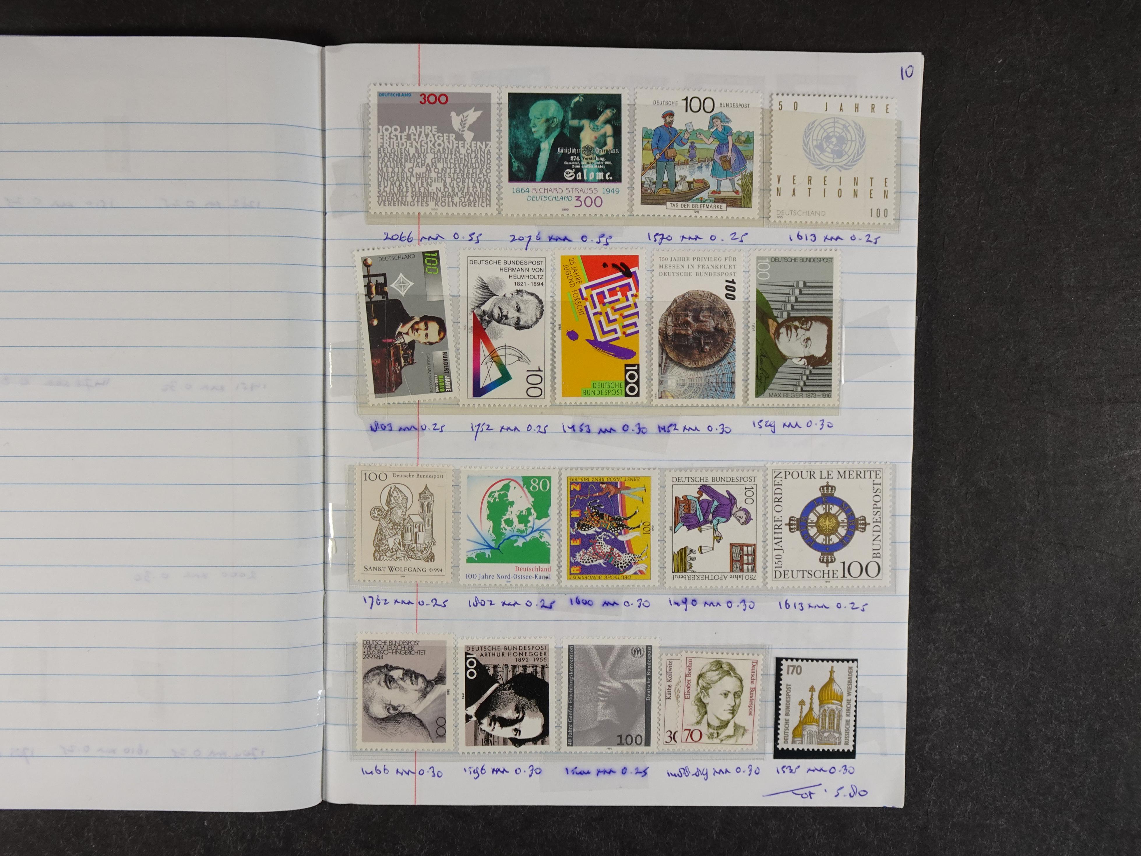 Mooie partij rondzendboekjes enorme restwaarde leuk voor weder verkoper.  311