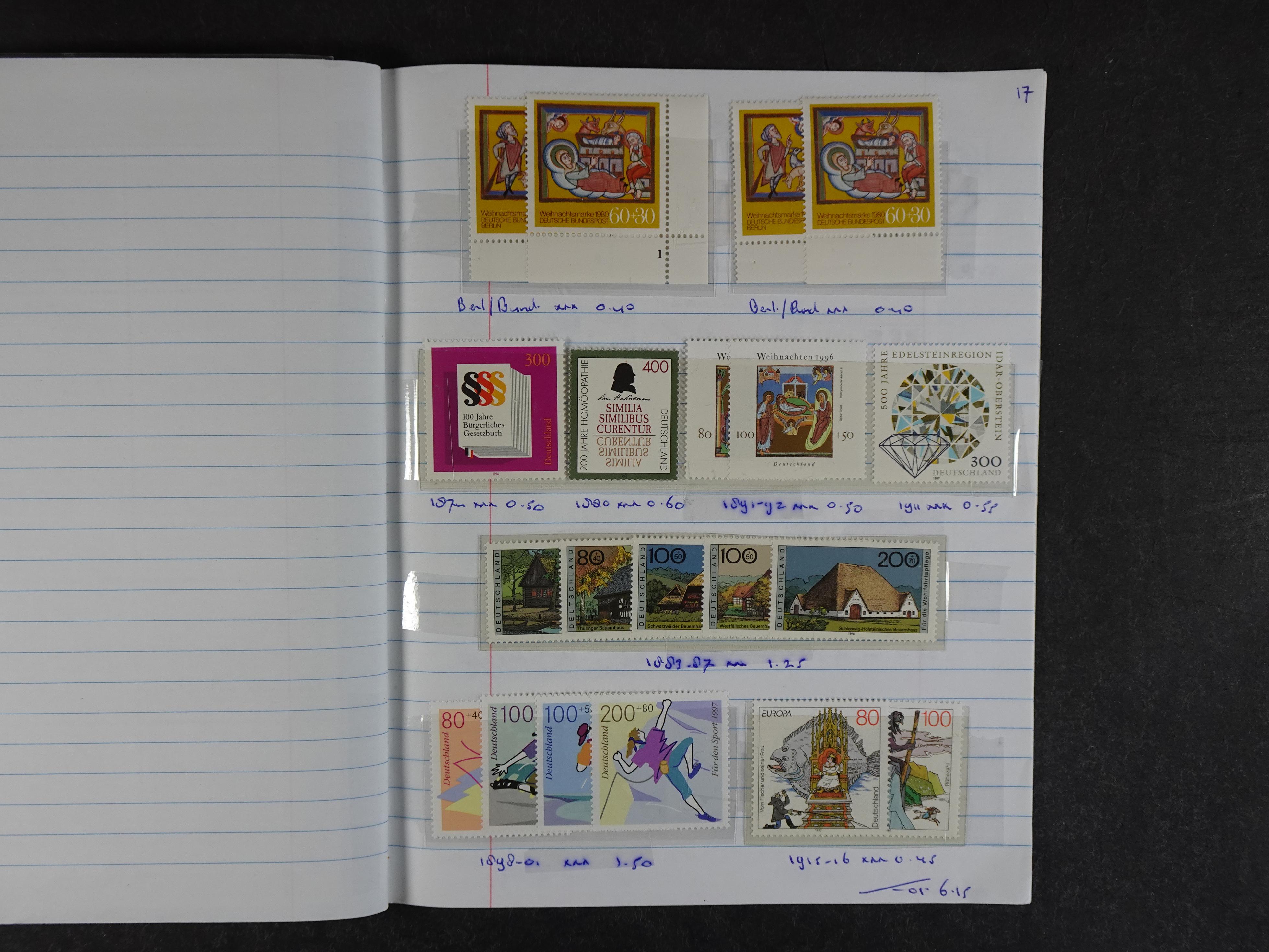 Mooie partij rondzendboekjes enorme restwaarde leuk voor weder verkoper.  318