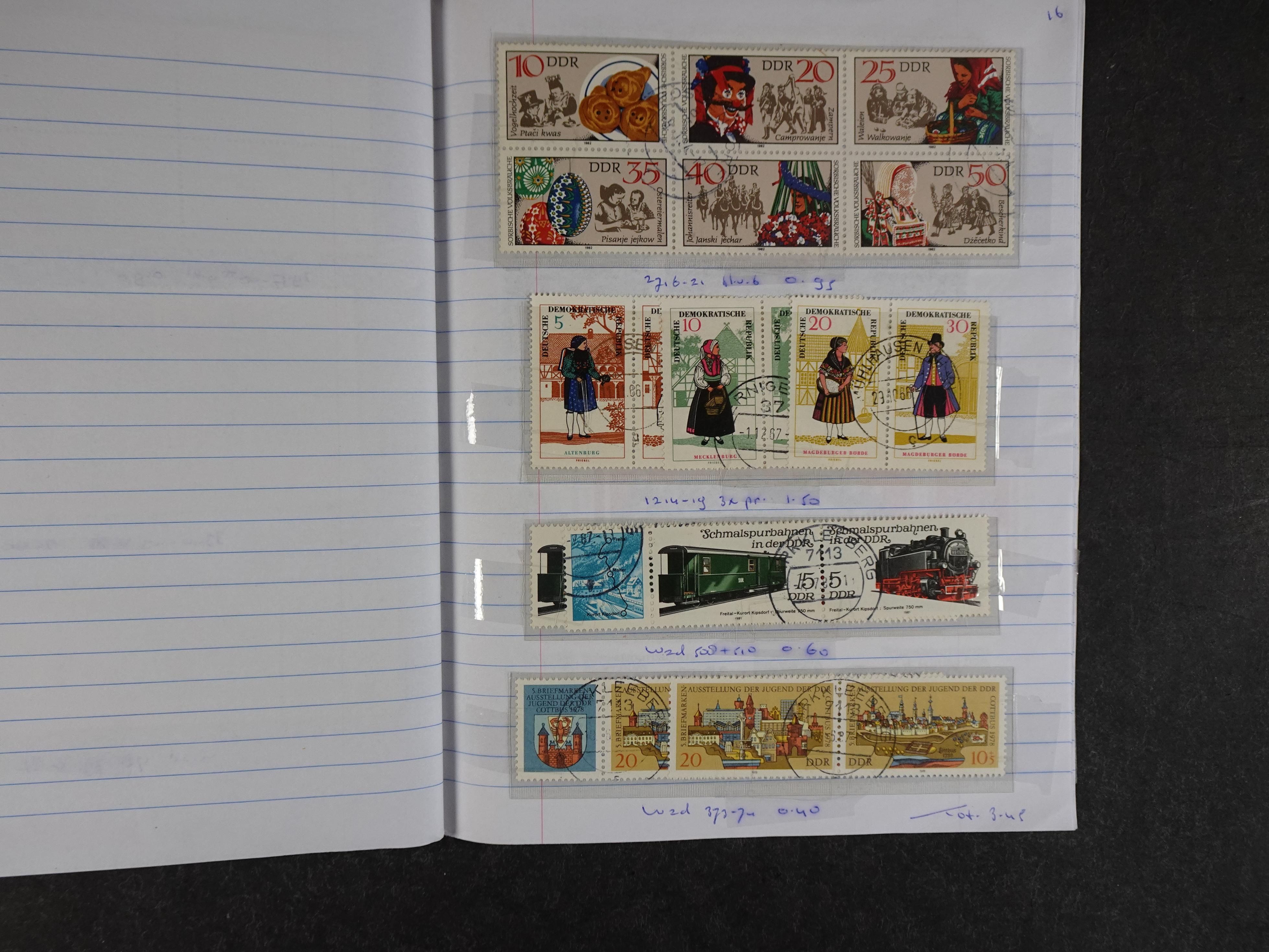 Mooie partij rondzendboekjes enorme restwaarde leuk voor weder verkoper.  337