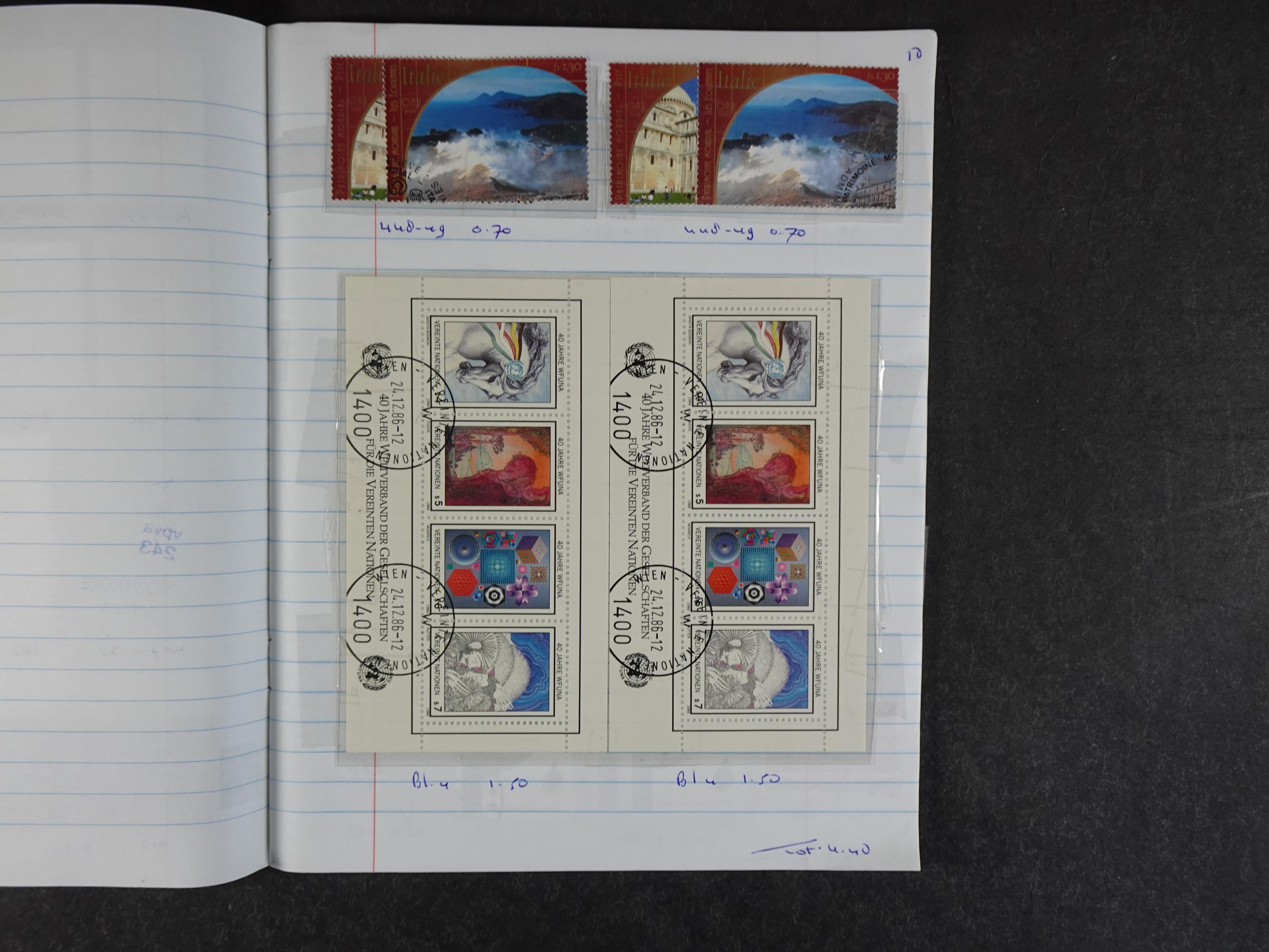 Mooie partij rondzendboekjes enorme restwaarde leuk voor weder verkoper.  370