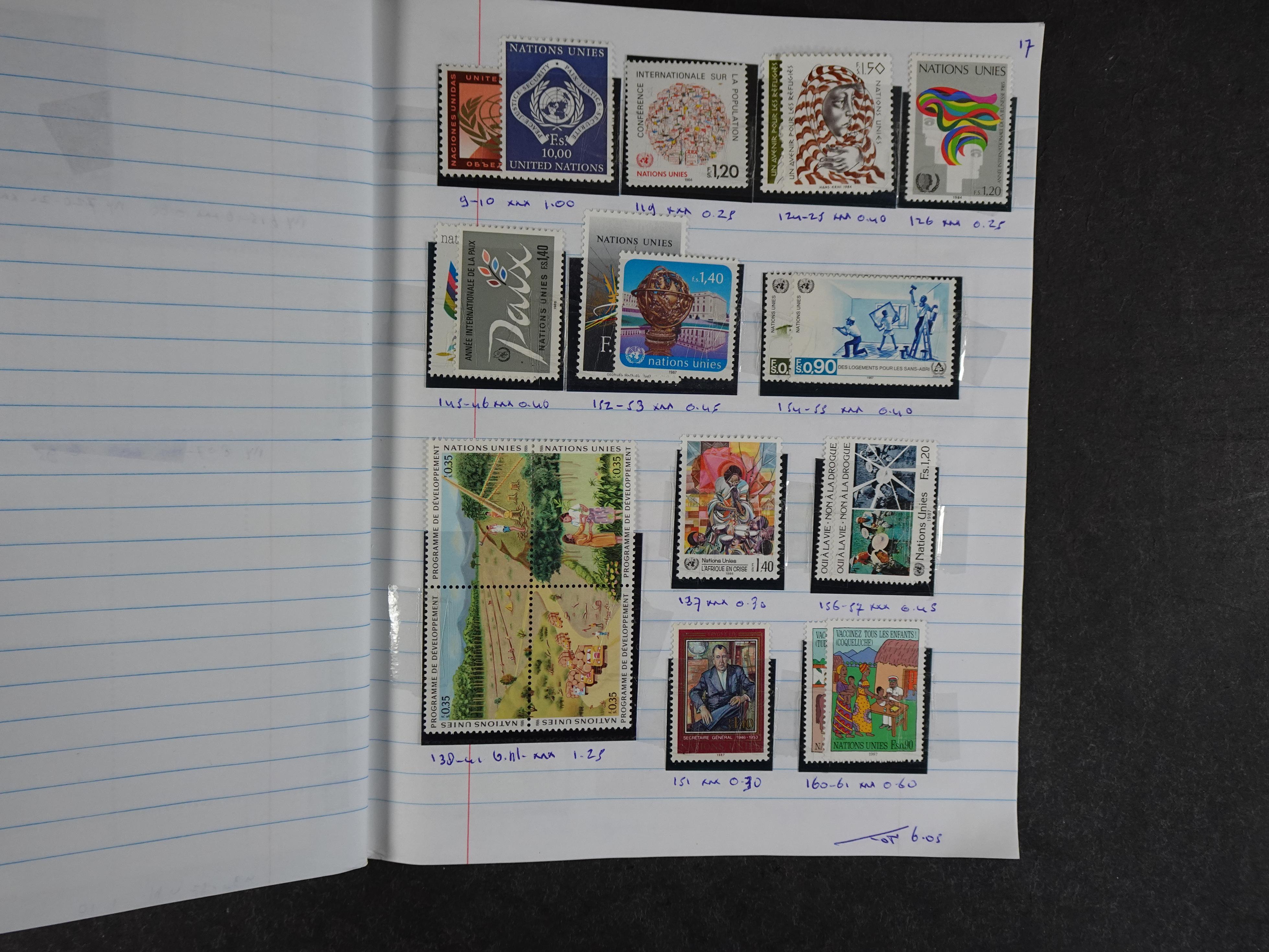 Mooie partij rondzendboekjes enorme restwaarde leuk voor weder verkoper.  377