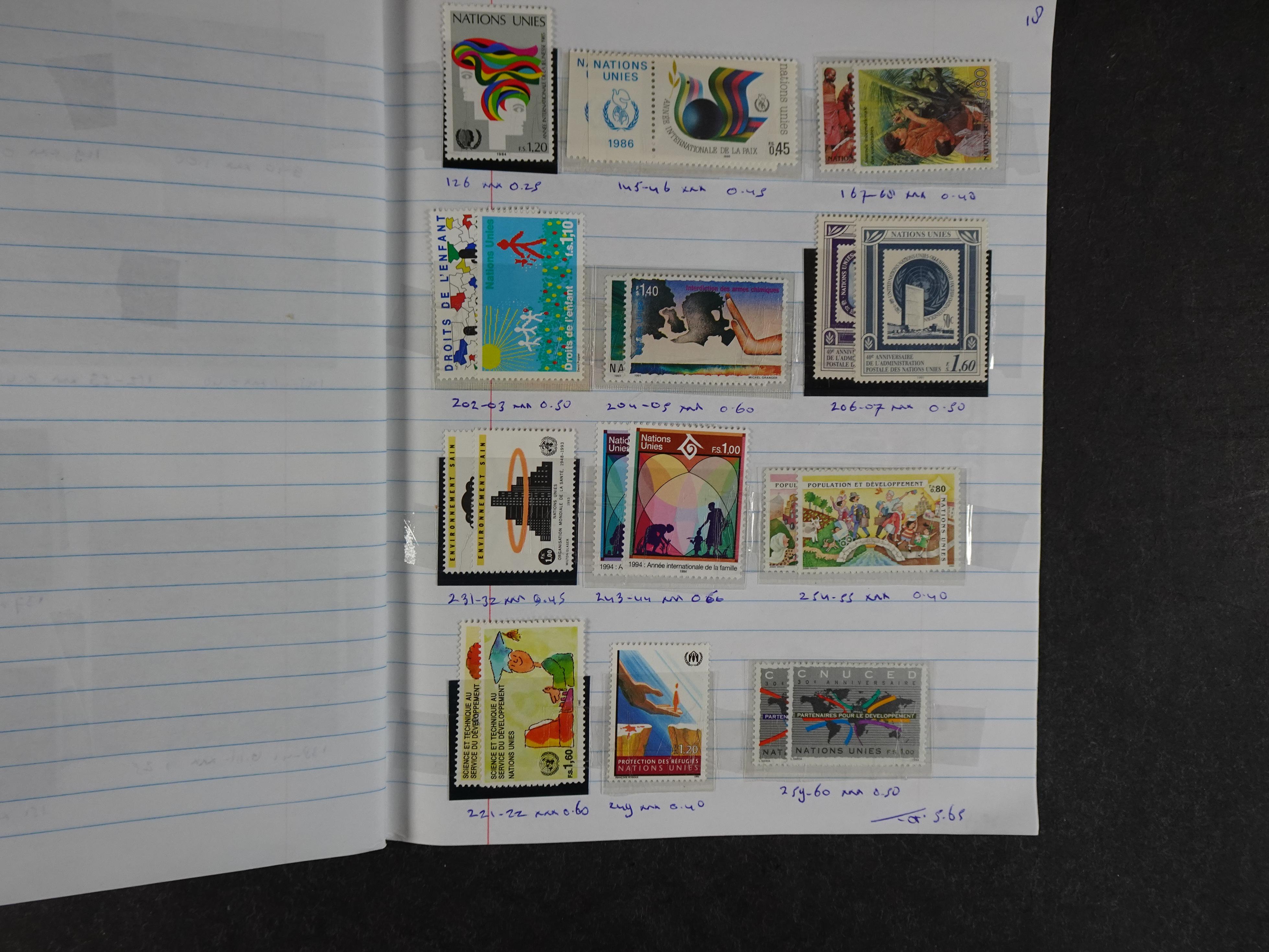 Mooie partij rondzendboekjes enorme restwaarde leuk voor weder verkoper.  378