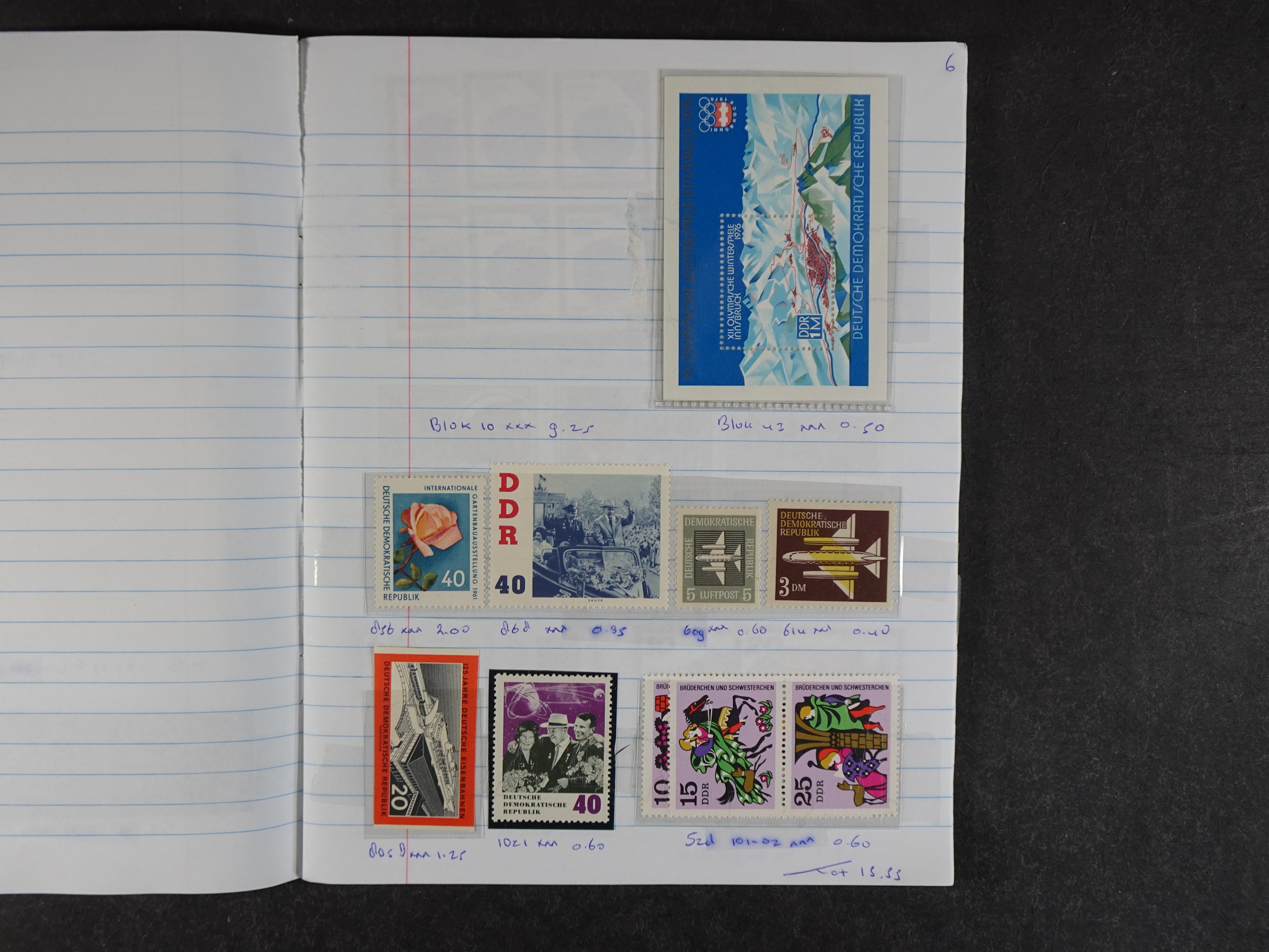 Mooie partij rondzendboekjes enorme restwaarde leuk voor weder verkoper.  386