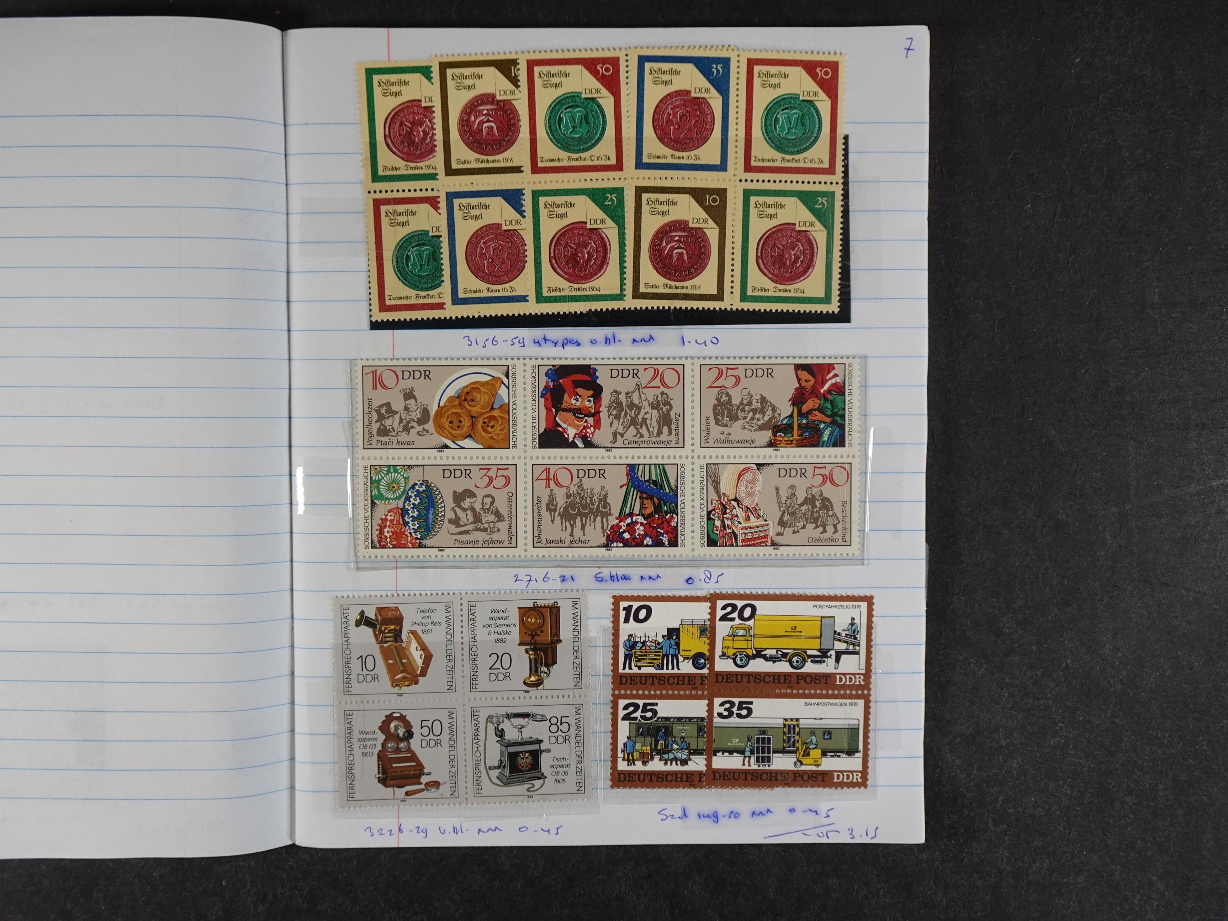 Mooie partij rondzendboekjes enorme restwaarde leuk voor weder verkoper.  387