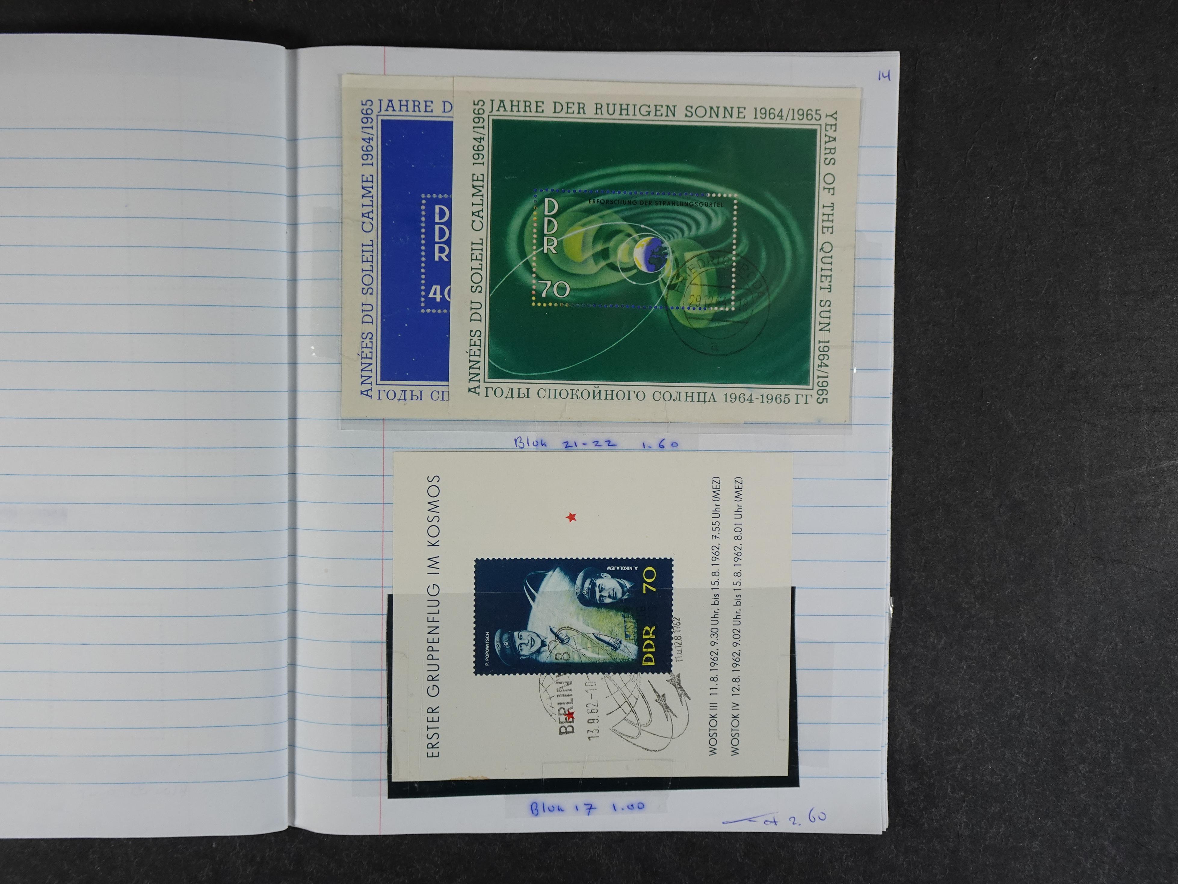 Mooie partij rondzendboekjes enorme restwaarde leuk voor weder verkoper.  394