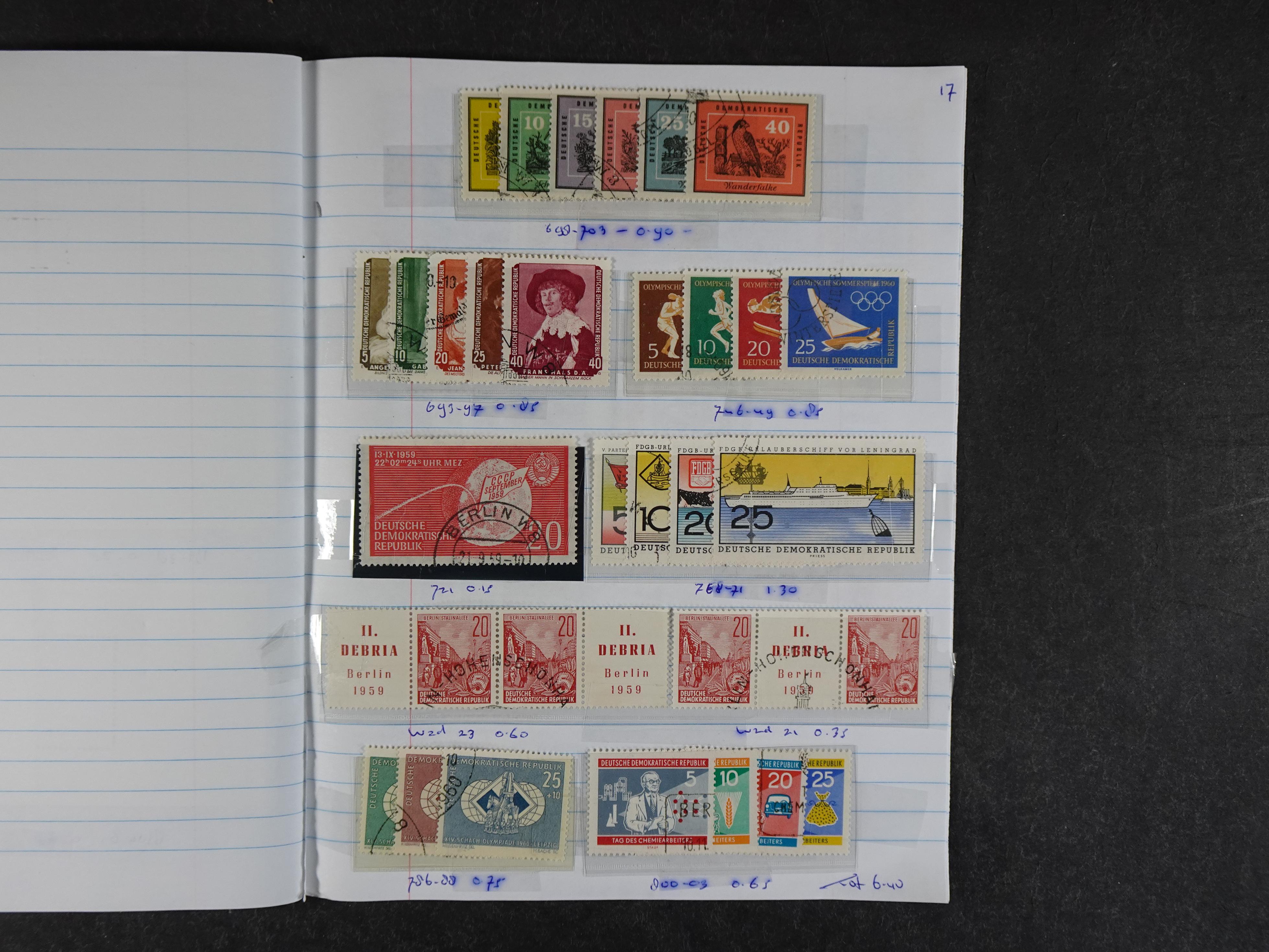 Mooie partij rondzendboekjes enorme restwaarde leuk voor weder verkoper.  396