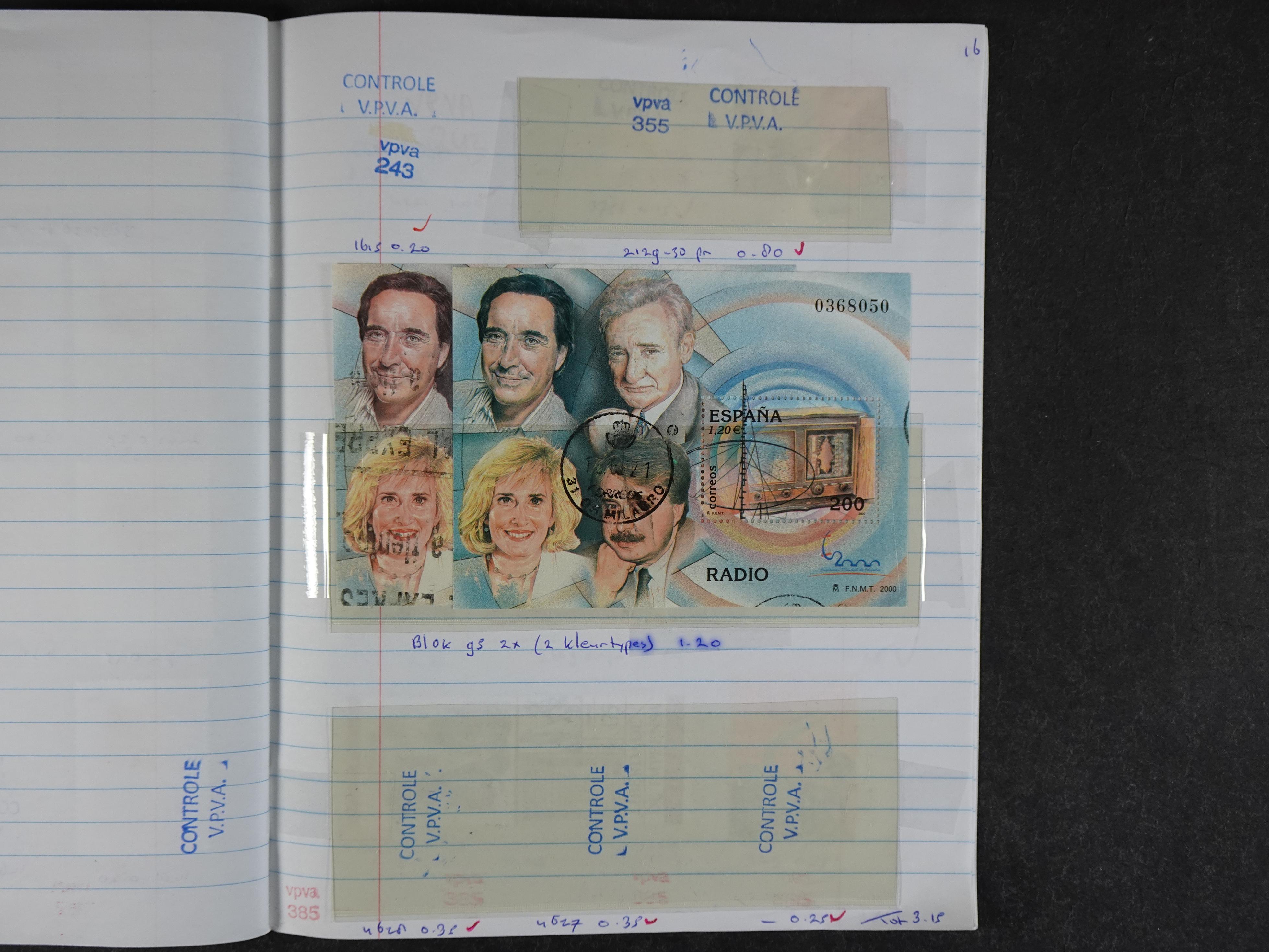 Mooie partij rondzendboekjes enorme restwaarde leuk voor weder verkoper.  416