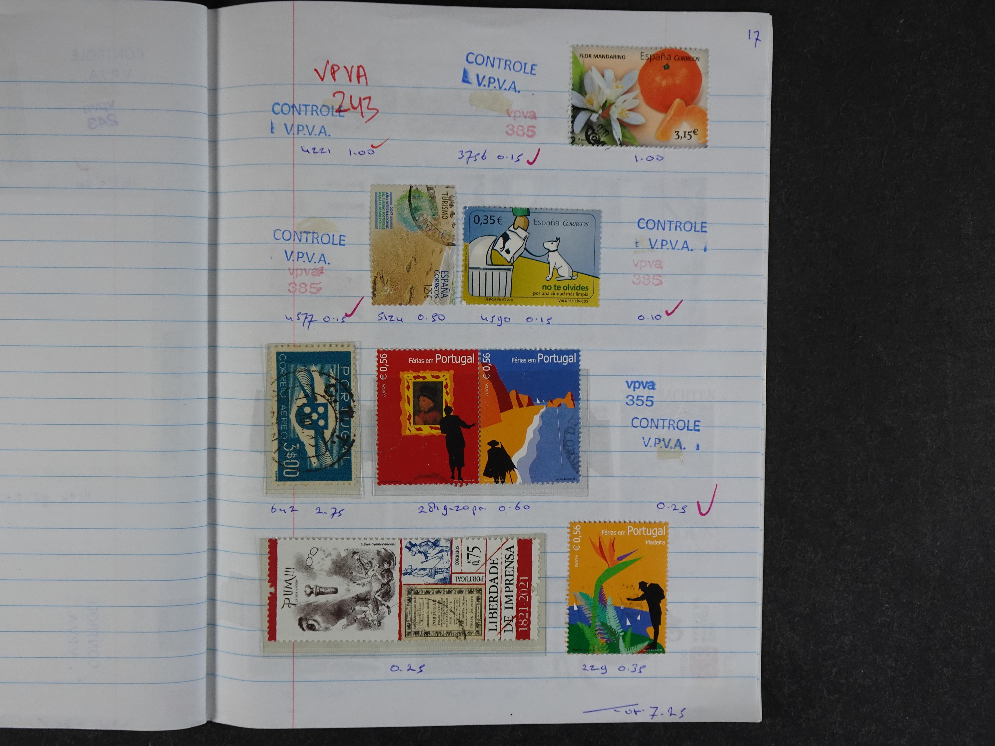 Mooie partij rondzendboekjes enorme restwaarde leuk voor weder verkoper.  417