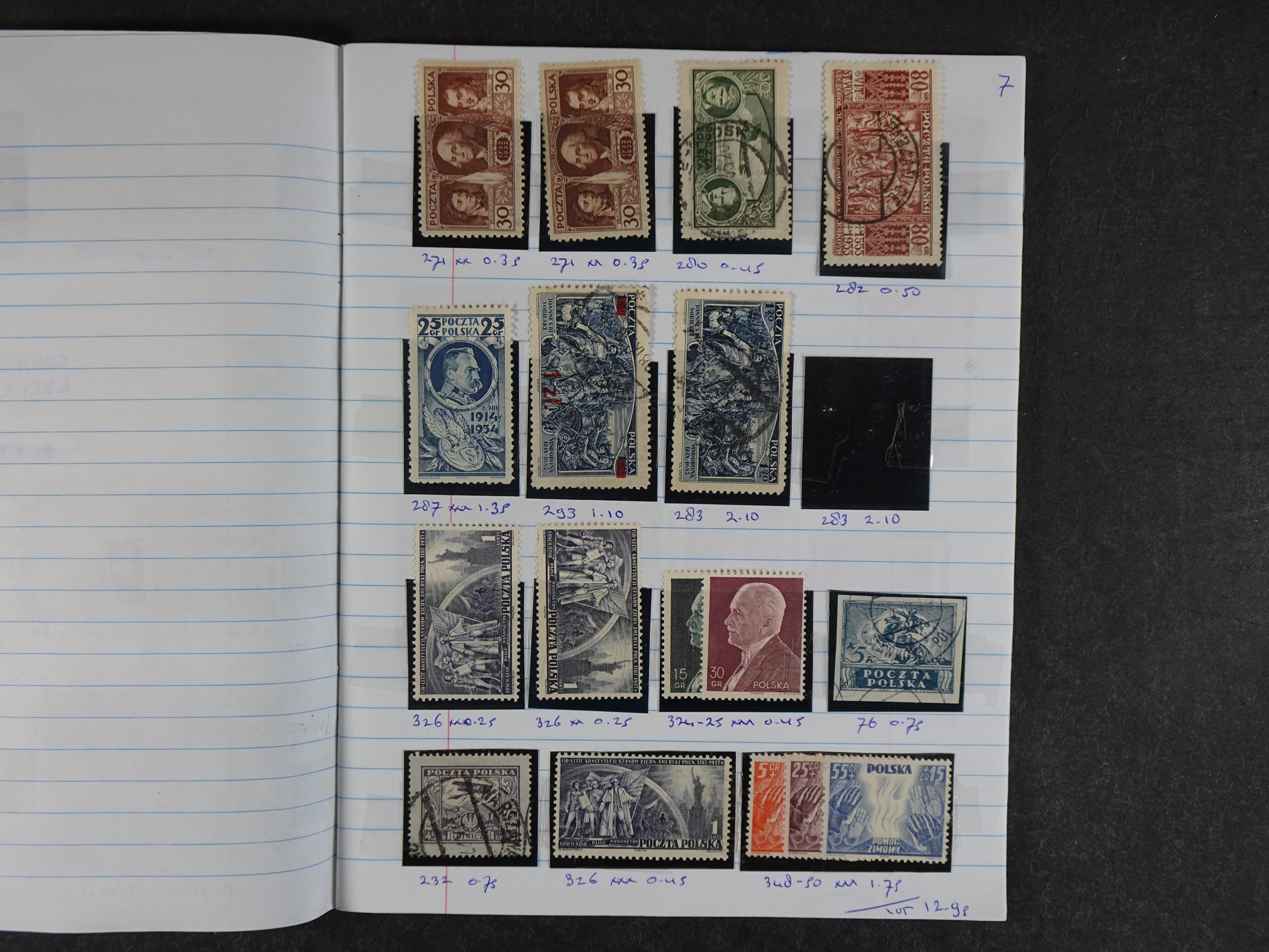 Mooie partij rondzendboekjes enorme restwaarde leuk voor weder verkoper.  439