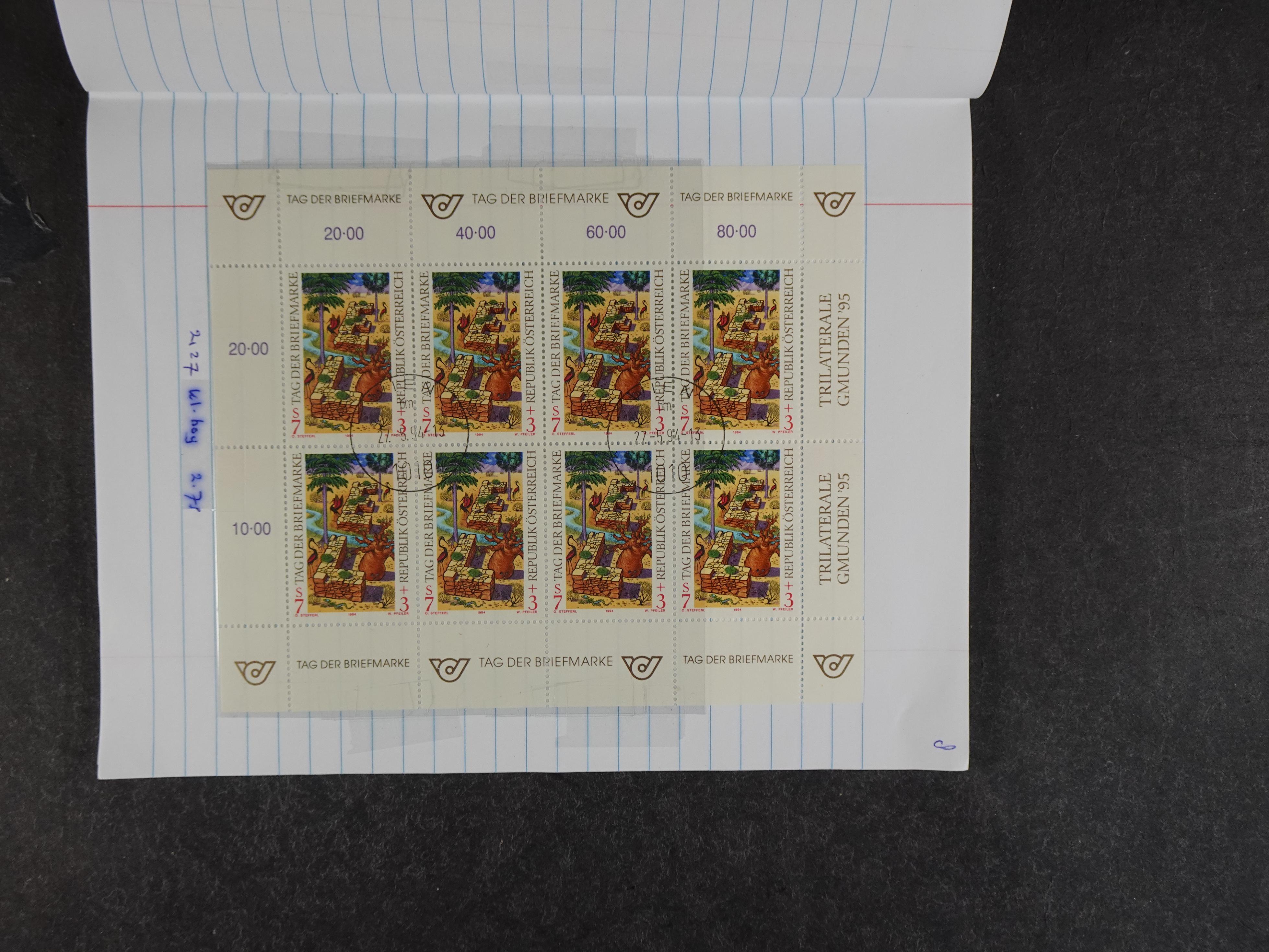 Mooie partij rondzendboekjes enorme restwaarde leuk voor weder verkoper.  457