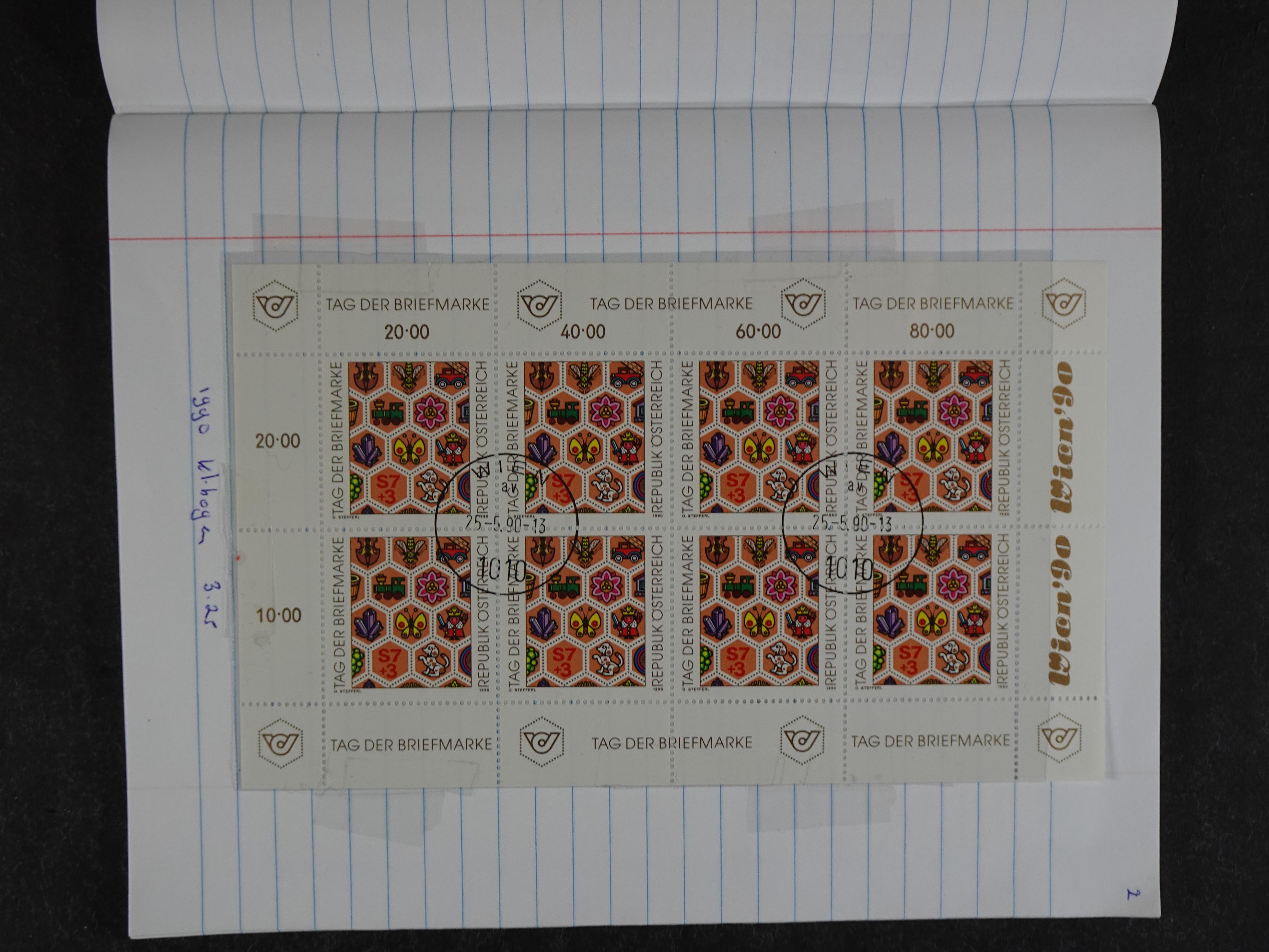 Mooie partij rondzendboekjes enorme restwaarde leuk voor weder verkoper.  471