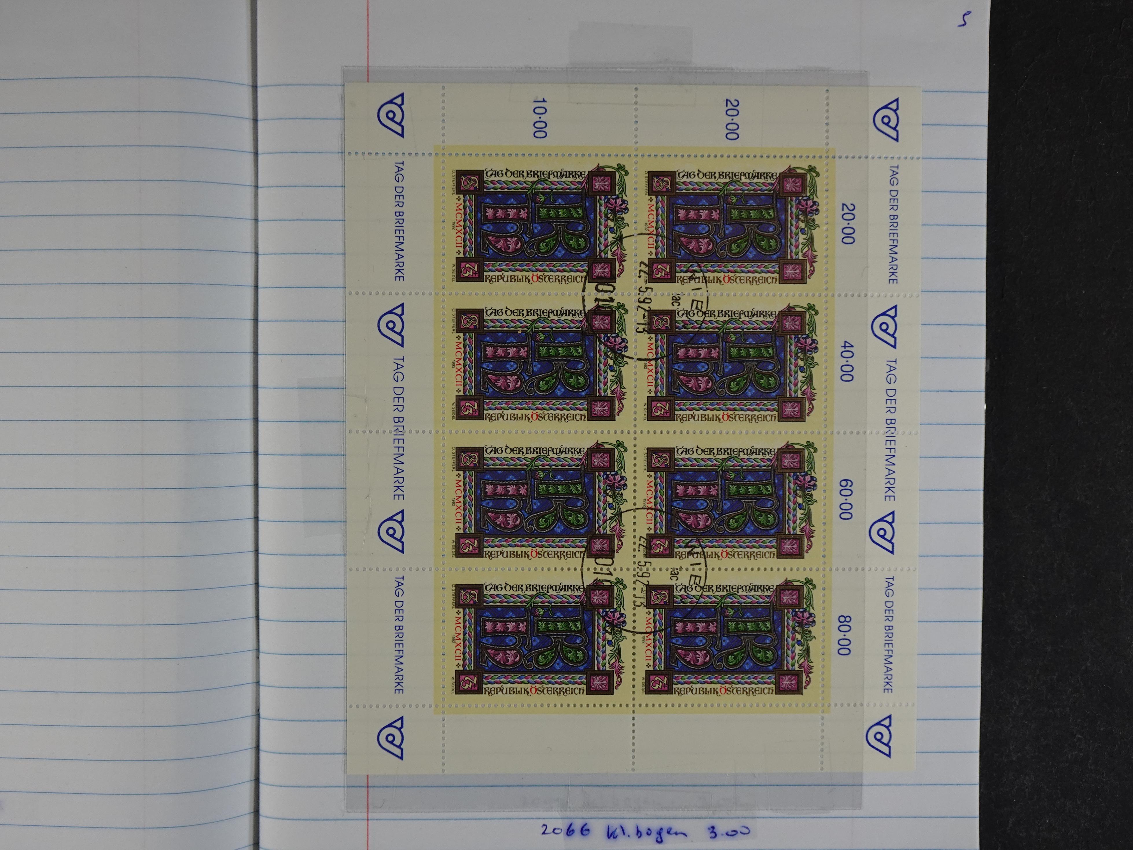 Mooie partij rondzendboekjes enorme restwaarde leuk voor weder verkoper.  474