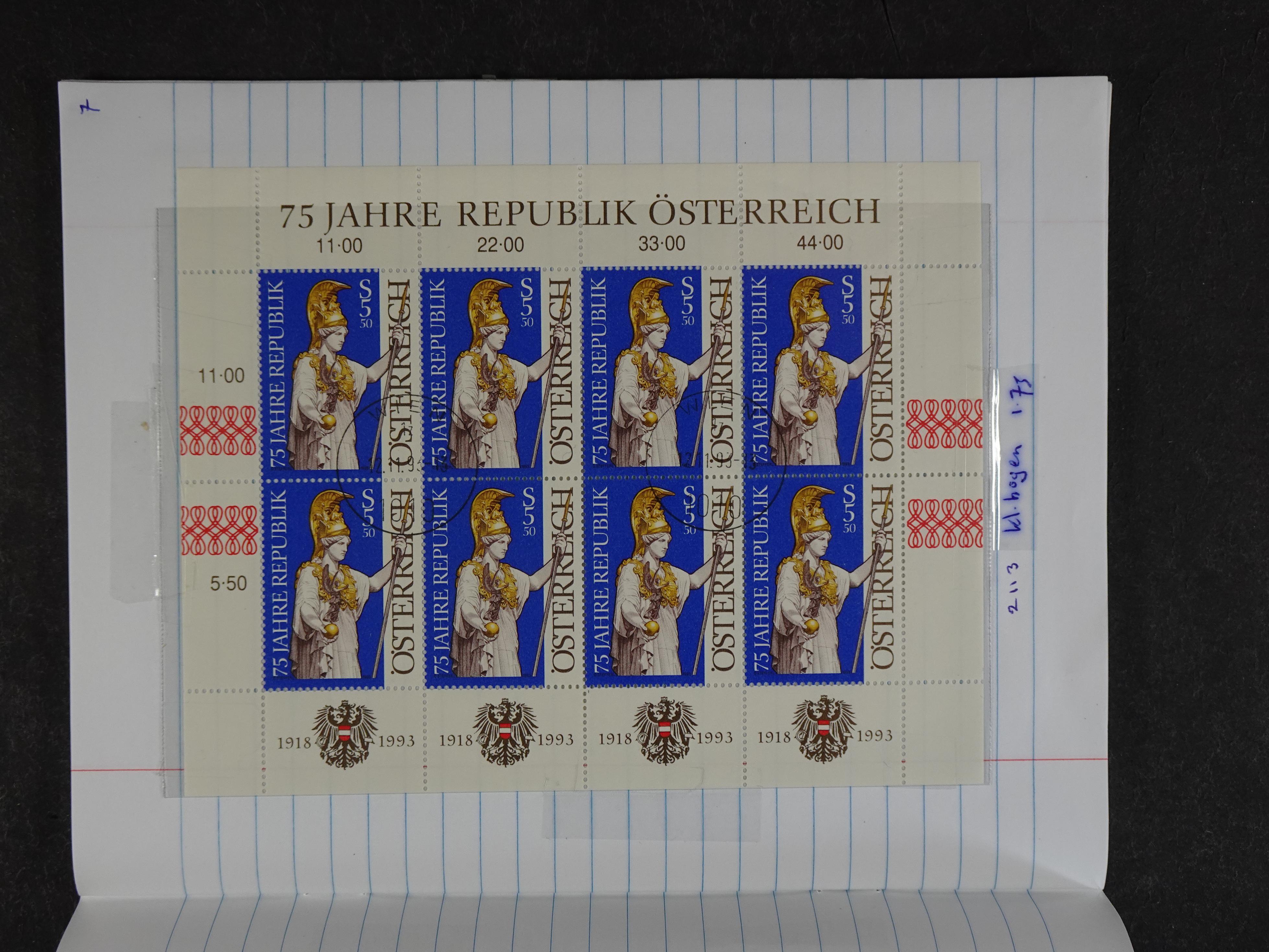 Mooie partij rondzendboekjes enorme restwaarde leuk voor weder verkoper.  476