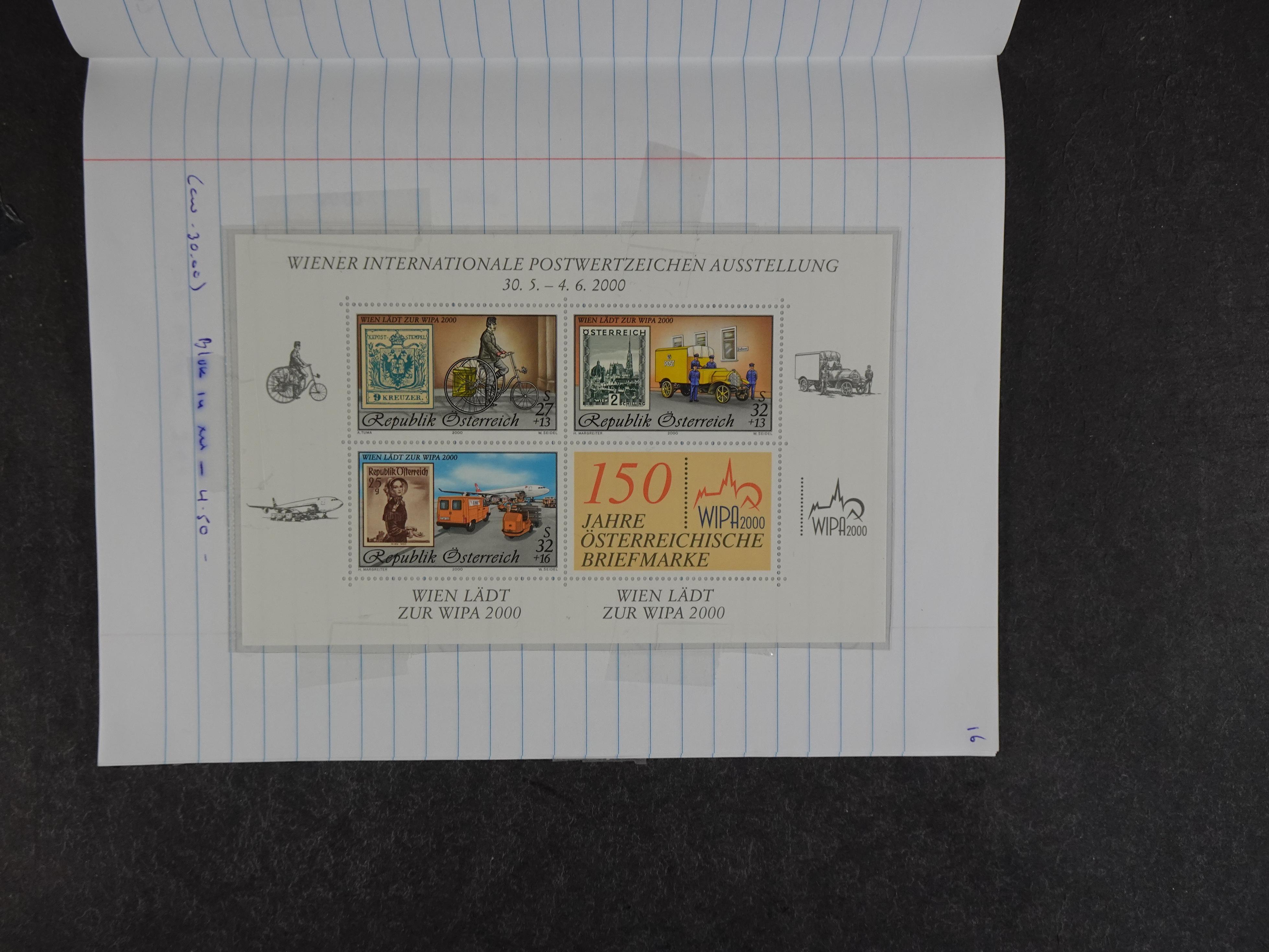 Mooie partij rondzendboekjes enorme restwaarde leuk voor weder verkoper.  485