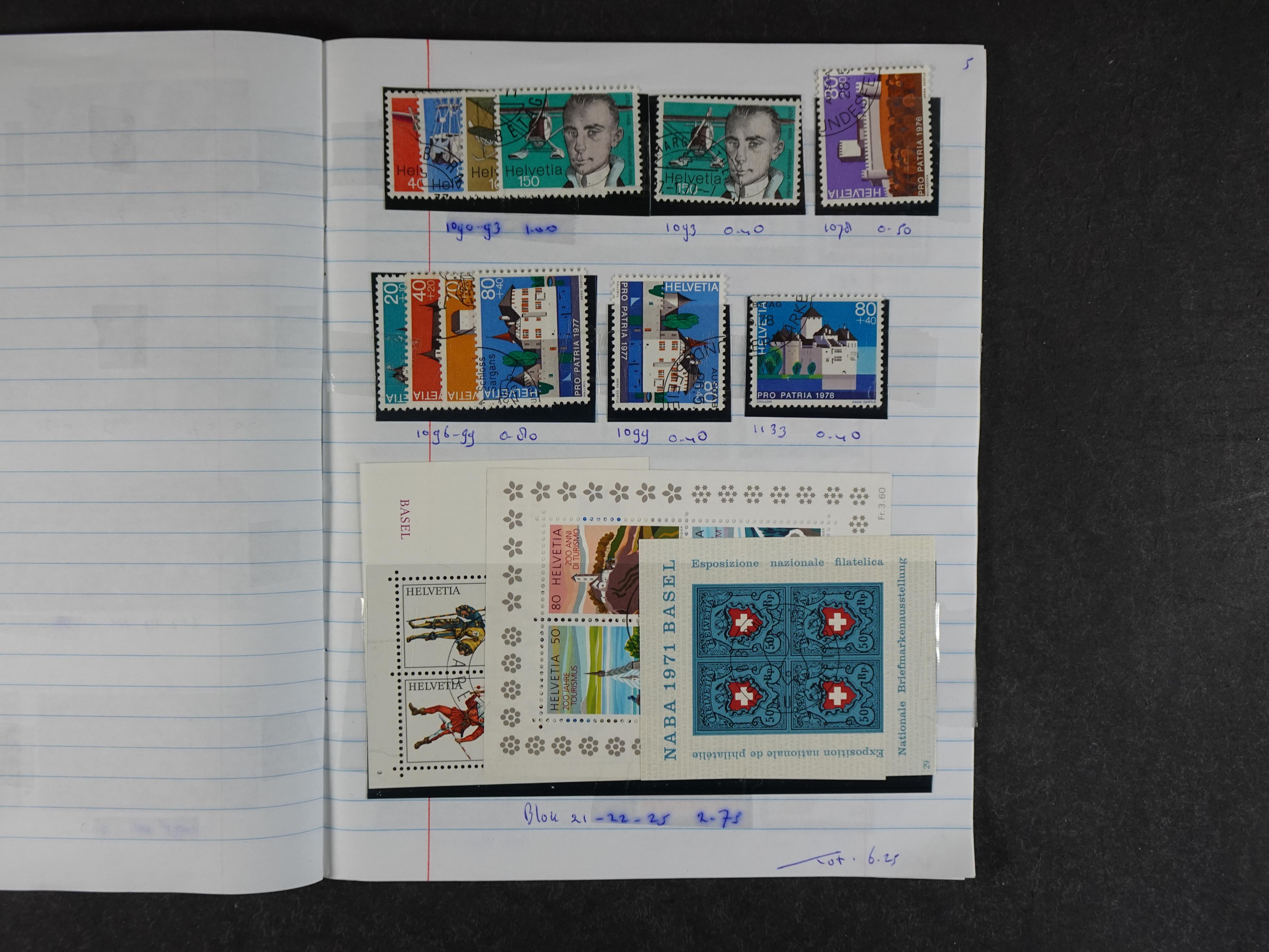 Mooie partij rondzendboekjes enorme restwaarde leuk voor weder verkoper.  535