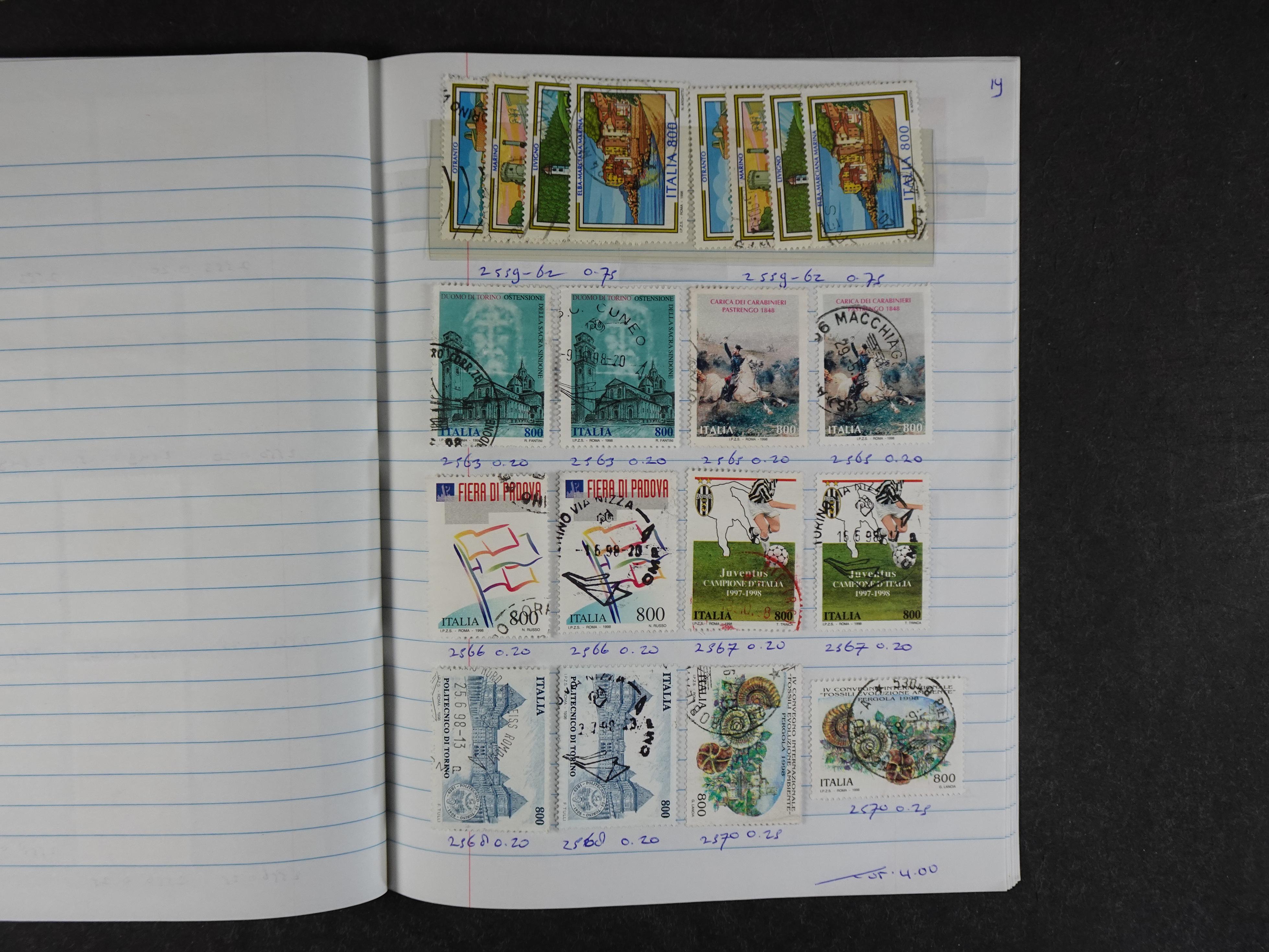 Mooie partij rondzendboekjes enorme restwaarde leuk voor weder verkoper.  574