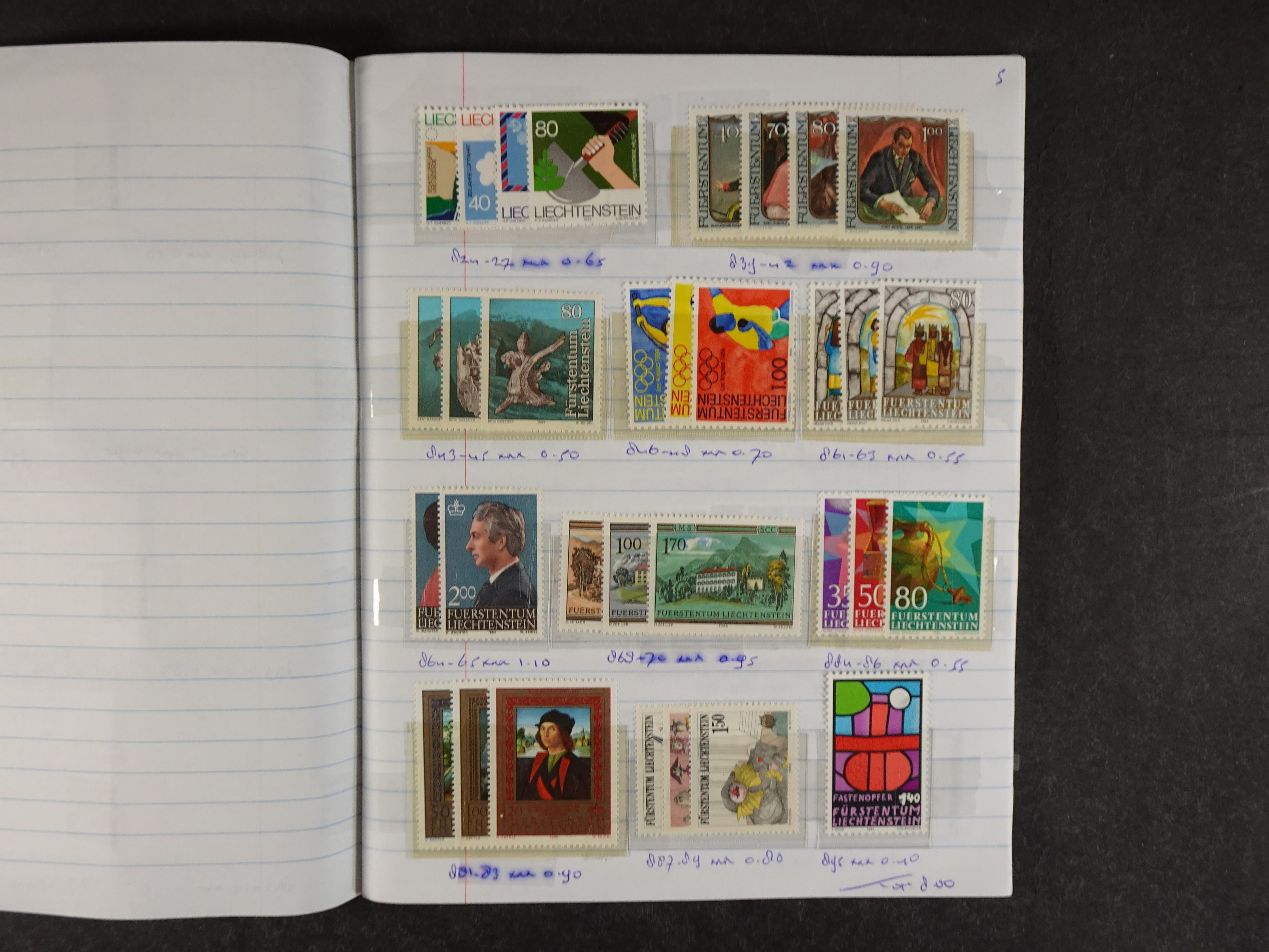 Mooie partij rondzendboekjes enorme restwaarde leuk voor weder verkoper.  594