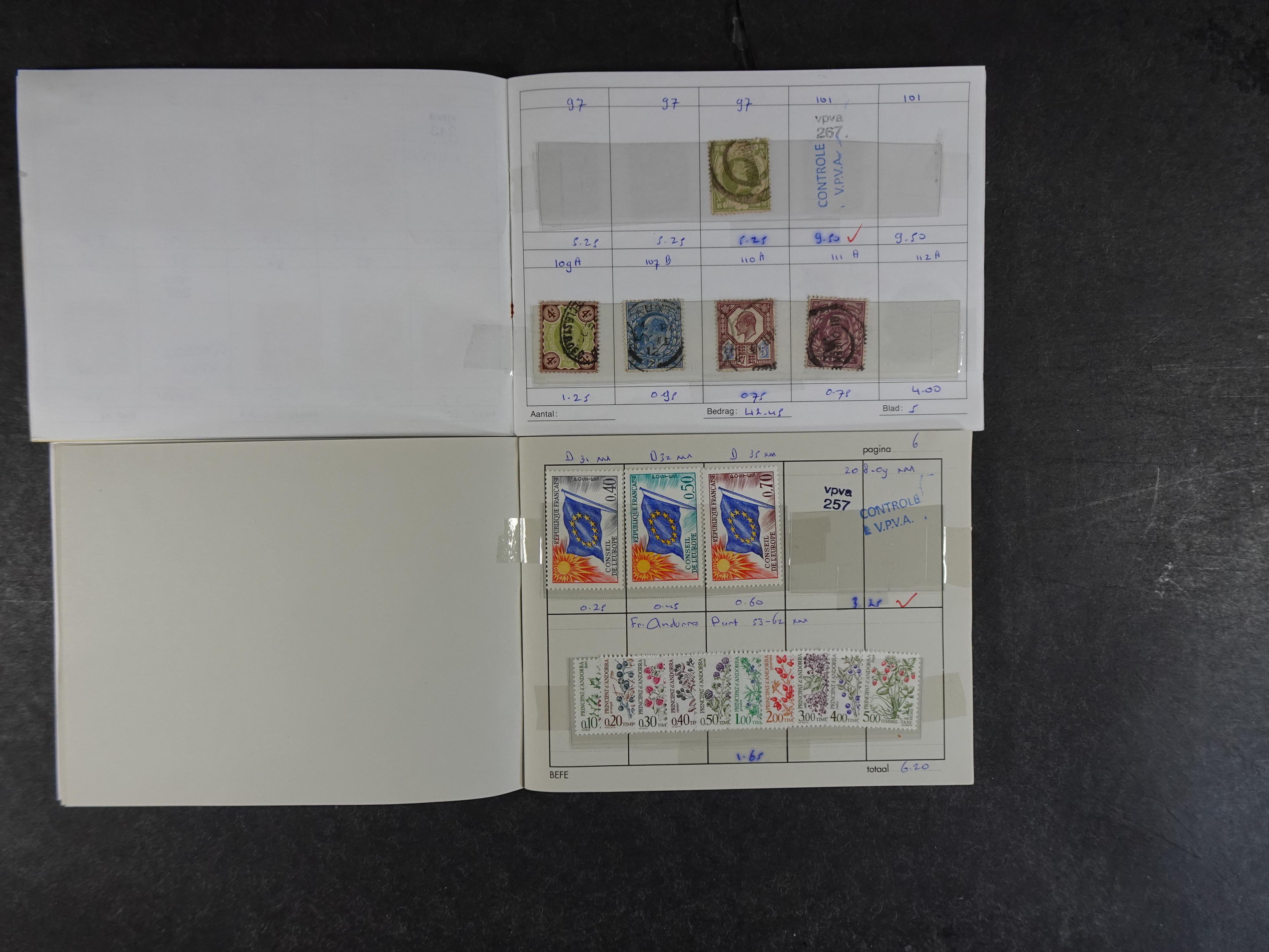 Mooie partij rondzendboekjes enorme restwaarde leuk voor weder verkoper.  605