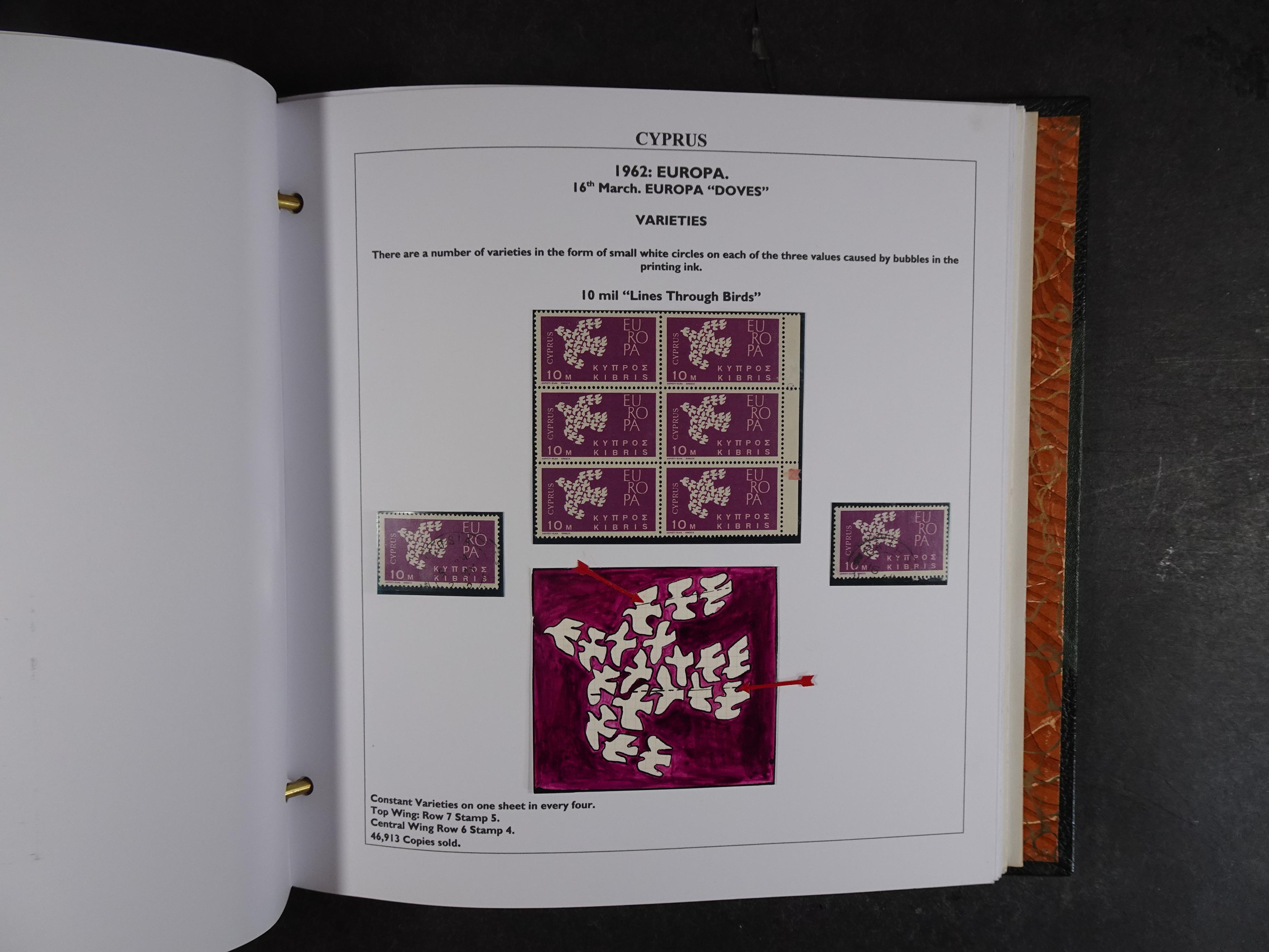 Prachtig en zeer uitgebreid collecte, waarbij dubbel verzameling. Tevens specimen, plaatfouten, boekjes, watermerken op blauwe albumbladeren.  13