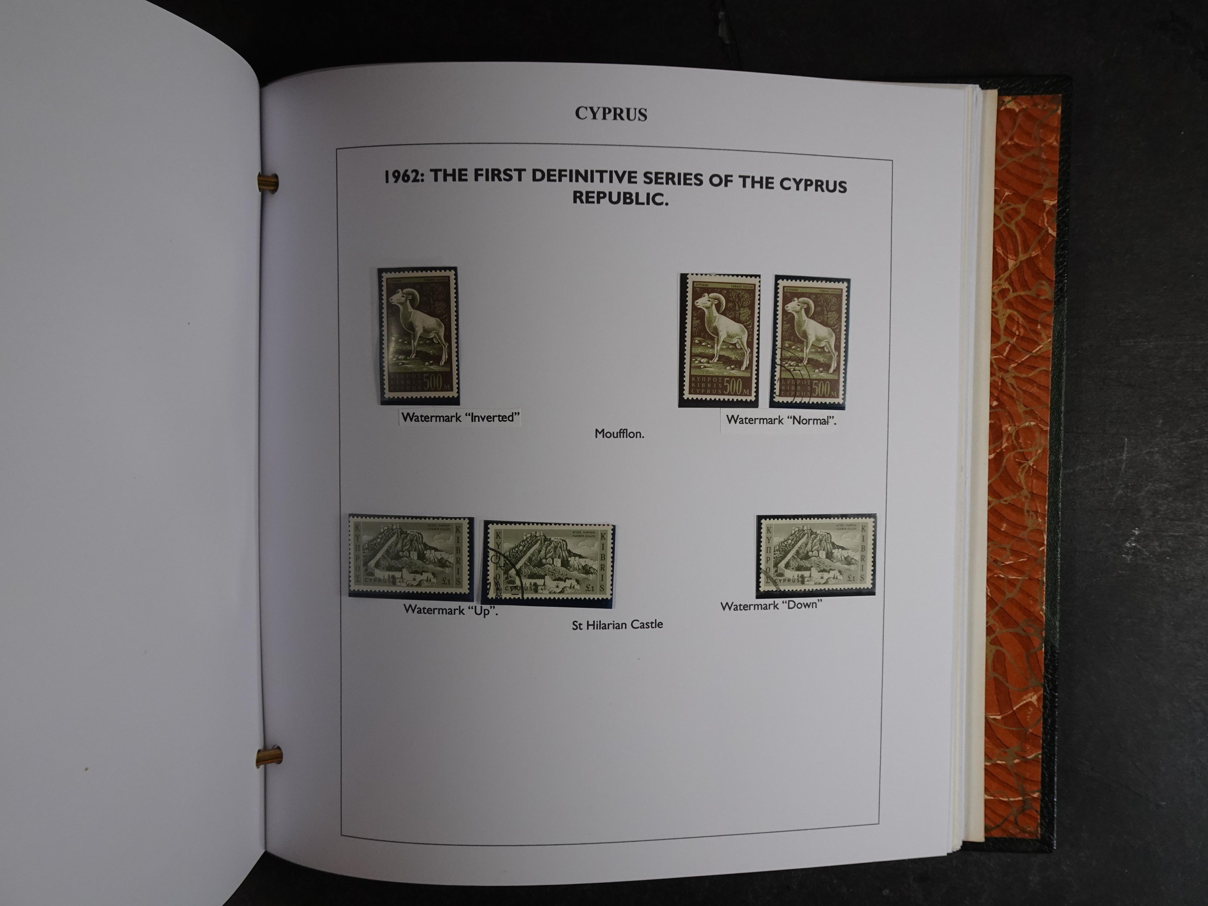 Prachtig en zeer uitgebreid collecte, waarbij dubbel verzameling. Tevens specimen, plaatfouten, boekjes, watermerken op blauwe albumbladeren.  24