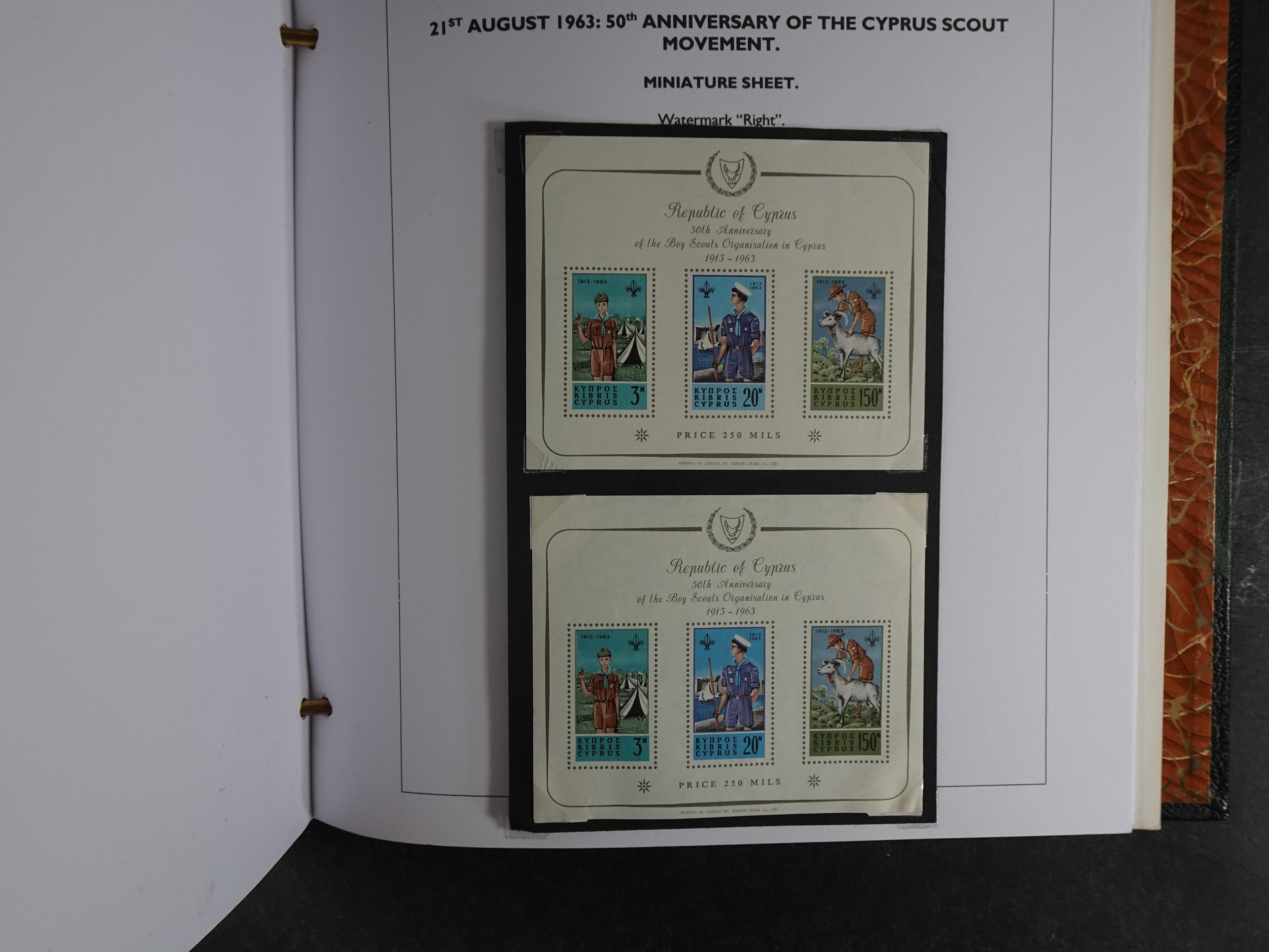 Prachtig en zeer uitgebreid collecte, waarbij dubbel verzameling. Tevens specimen, plaatfouten, boekjes, watermerken op blauwe albumbladeren.  34