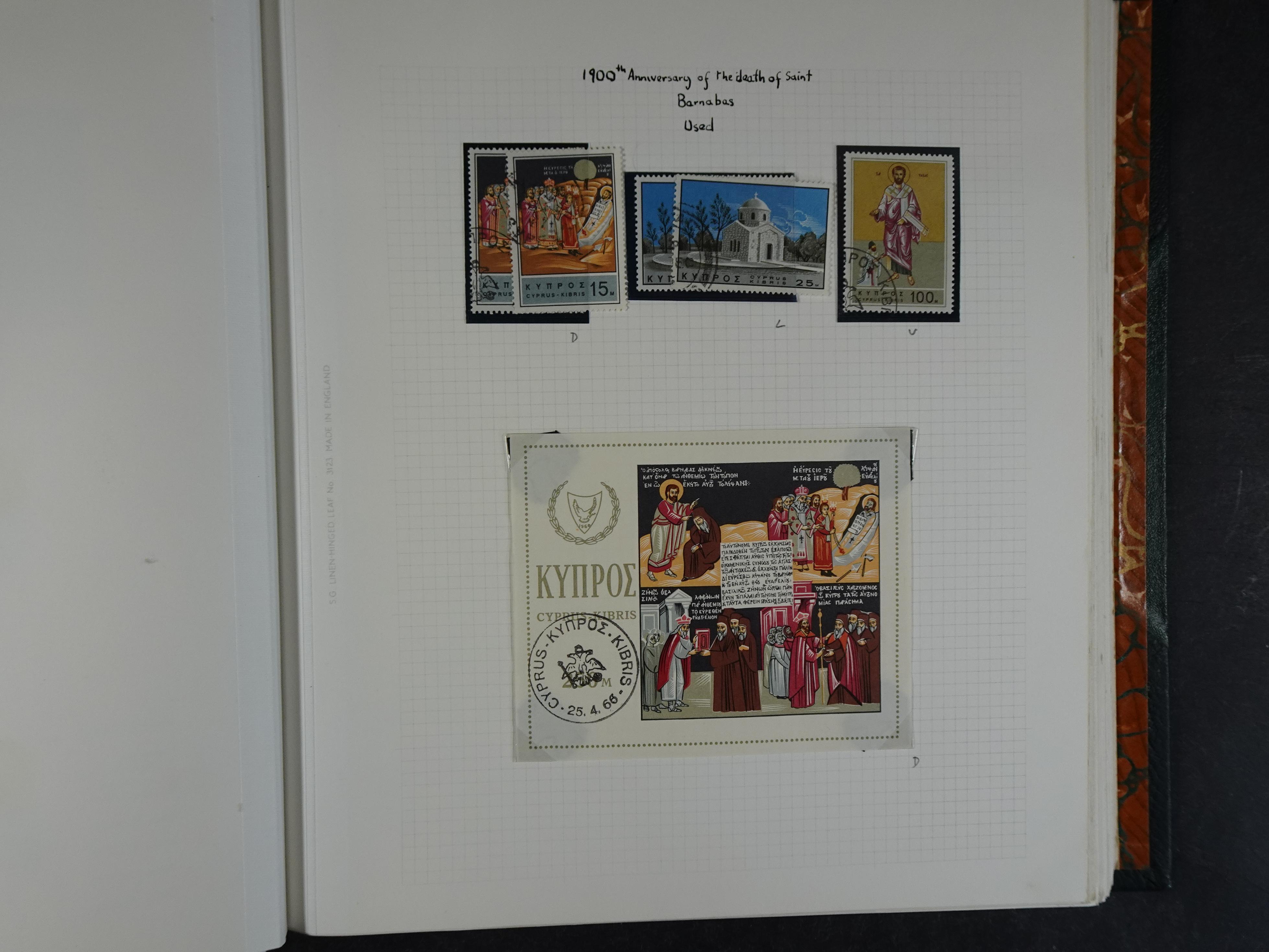 Prachtig en zeer uitgebreid collecte, waarbij dubbel verzameling. Tevens specimen, plaatfouten, boekjes, watermerken op blauwe albumbladeren.  132