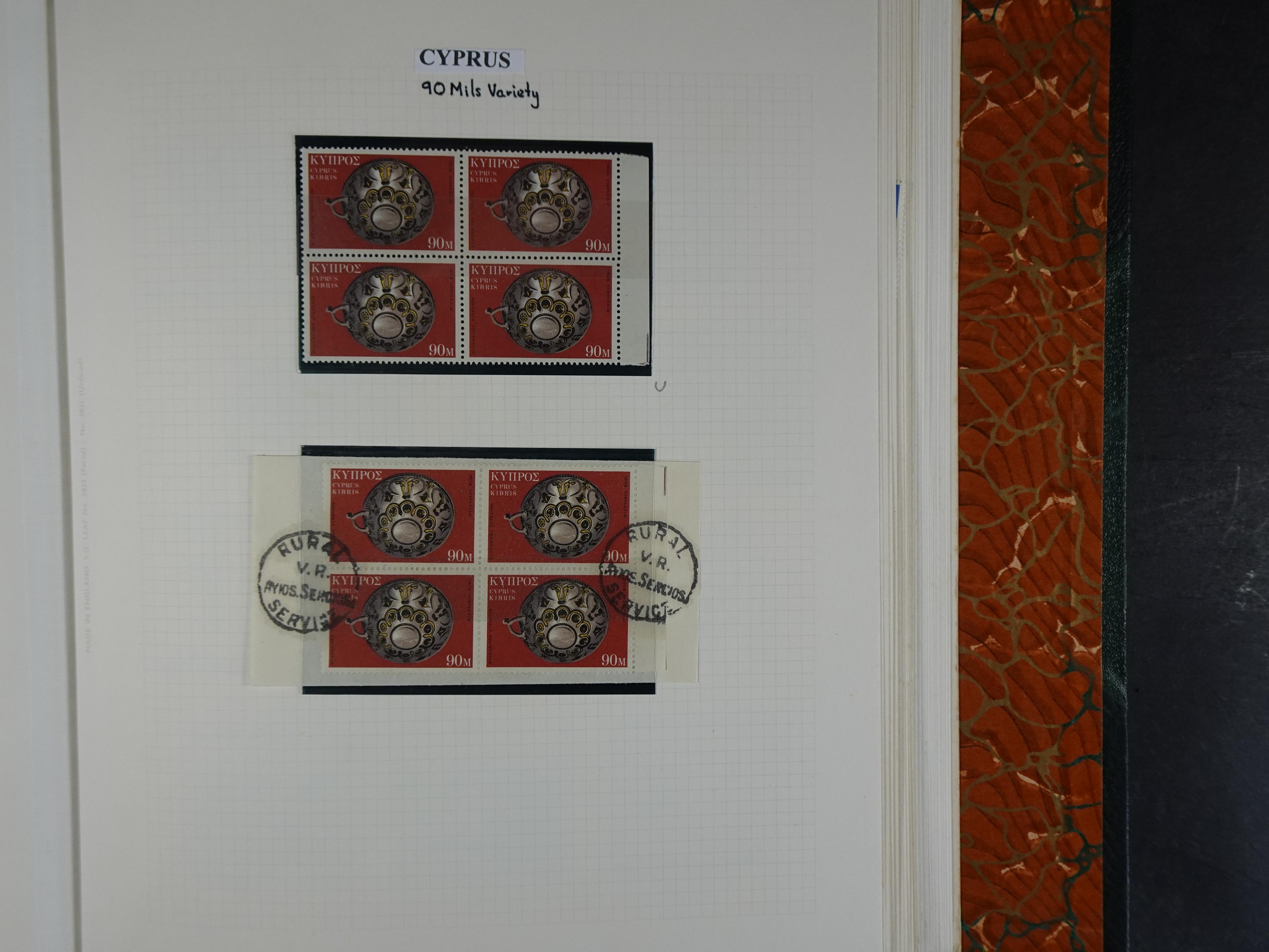 Prachtig en zeer uitgebreid collecte, waarbij dubbel verzameling. Tevens specimen, plaatfouten, boekjes, watermerken op blauwe albumbladeren.  175
