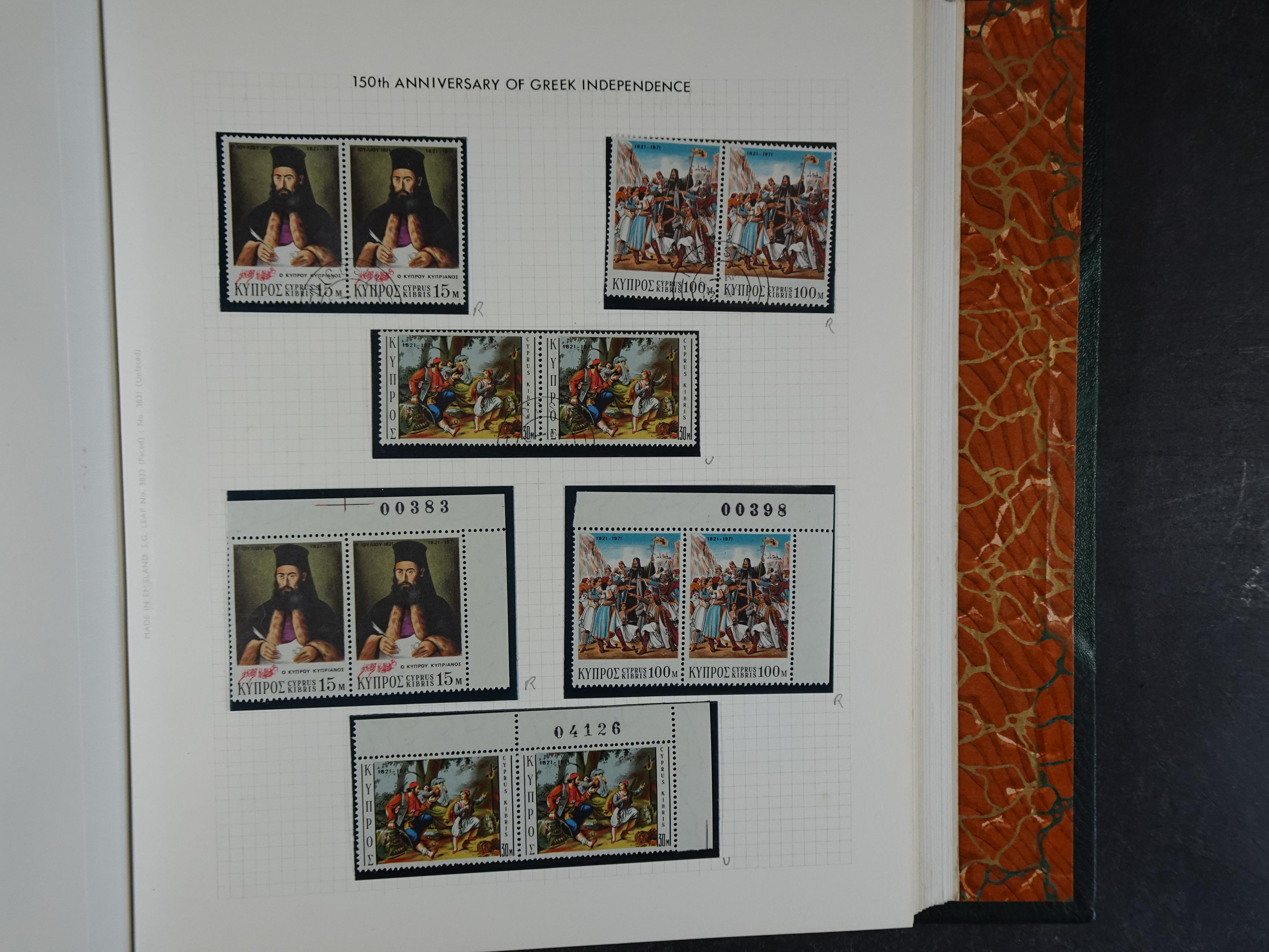 Prachtig en zeer uitgebreid collecte, waarbij dubbel verzameling. Tevens specimen, plaatfouten, boekjes, watermerken op blauwe albumbladeren.  178