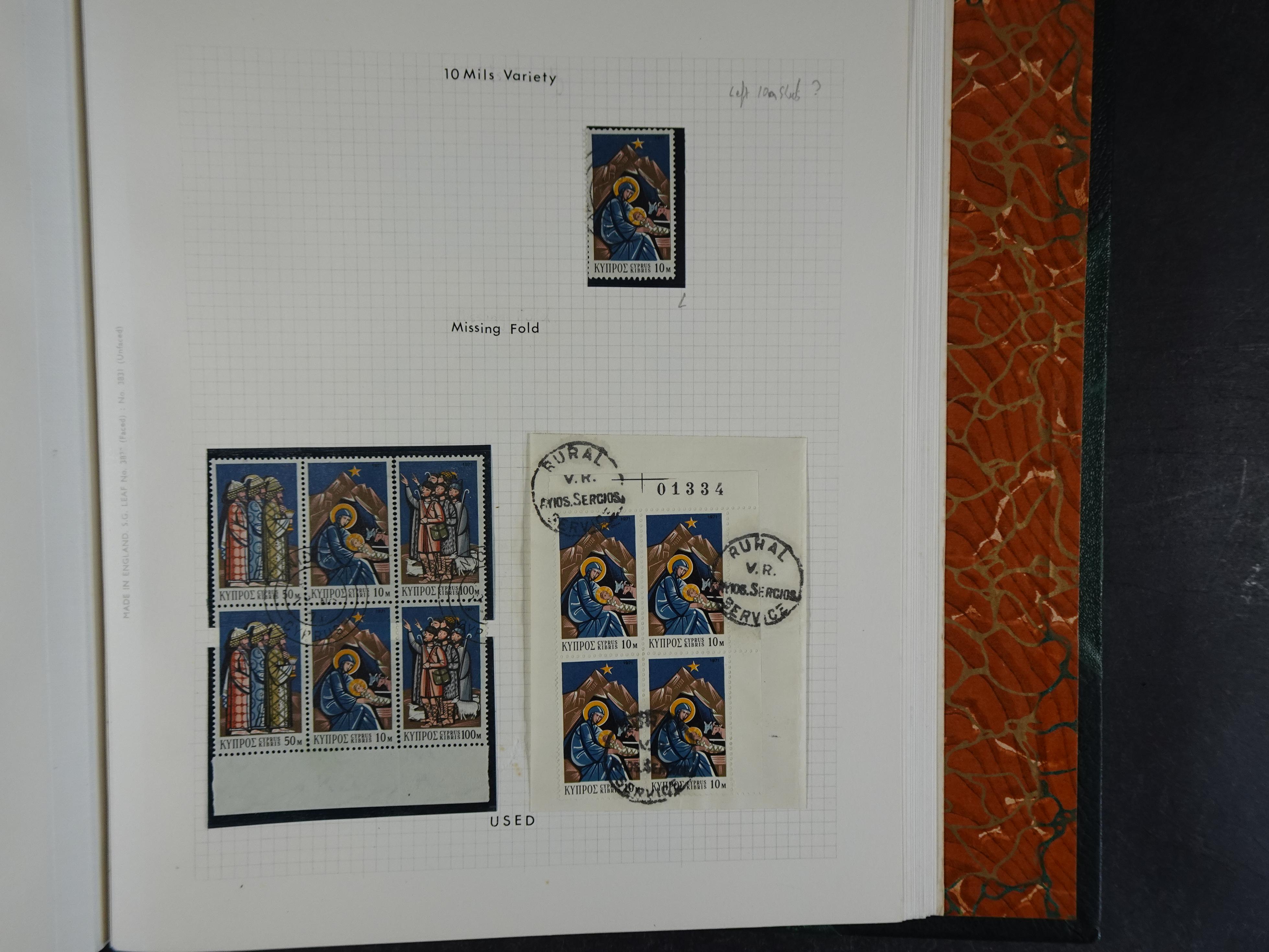 Prachtig en zeer uitgebreid collecte, waarbij dubbel verzameling. Tevens specimen, plaatfouten, boekjes, watermerken op blauwe albumbladeren.  186