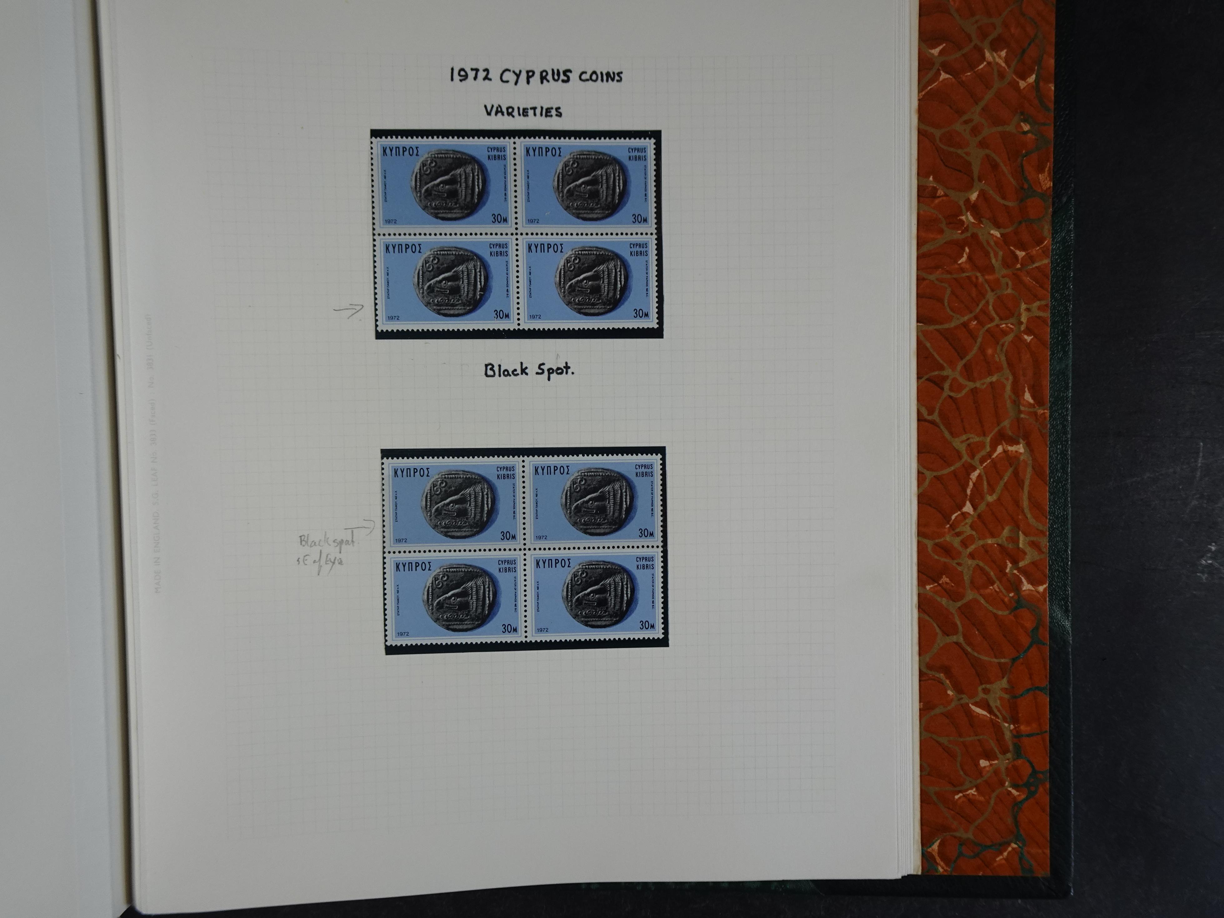 Prachtig en zeer uitgebreid collecte, waarbij dubbel verzameling. Tevens specimen, plaatfouten, boekjes, watermerken op blauwe albumbladeren.  194