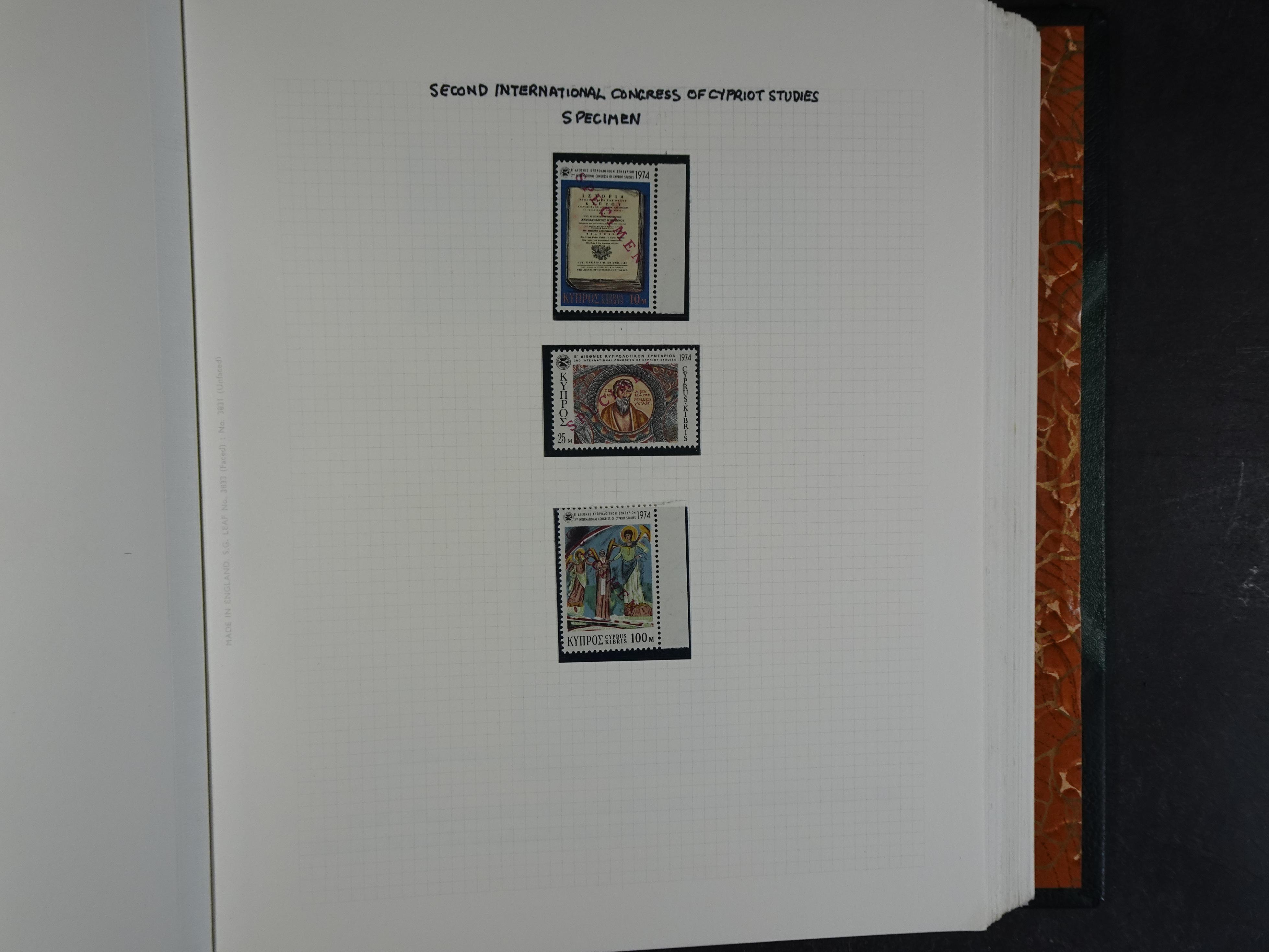 Prachtig en zeer uitgebreid collecte, waarbij dubbel verzameling. Tevens specimen, plaatfouten, boekjes, watermerken op blauwe albumbladeren.  220