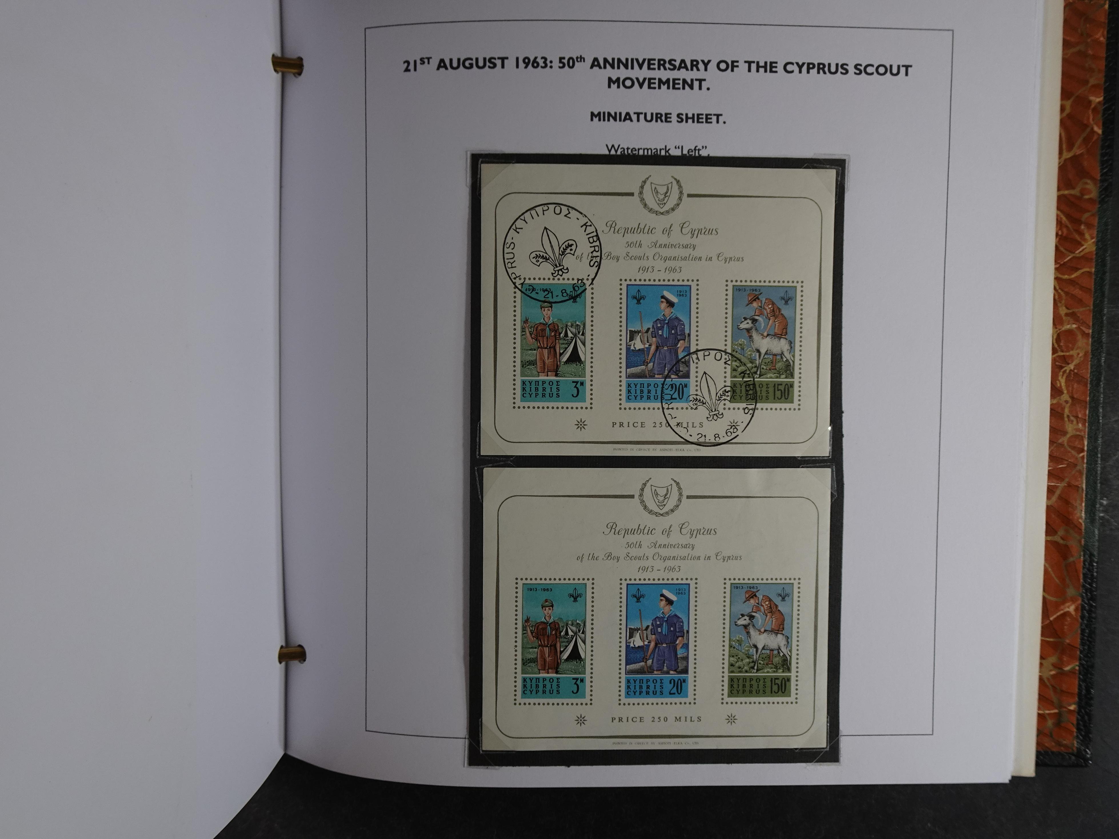 Prachtig en zeer uitgebreid collecte, waarbij dubbel verzameling. Tevens specimen, plaatfouten, boekjes, watermerken op blauwe albumbladeren.  281