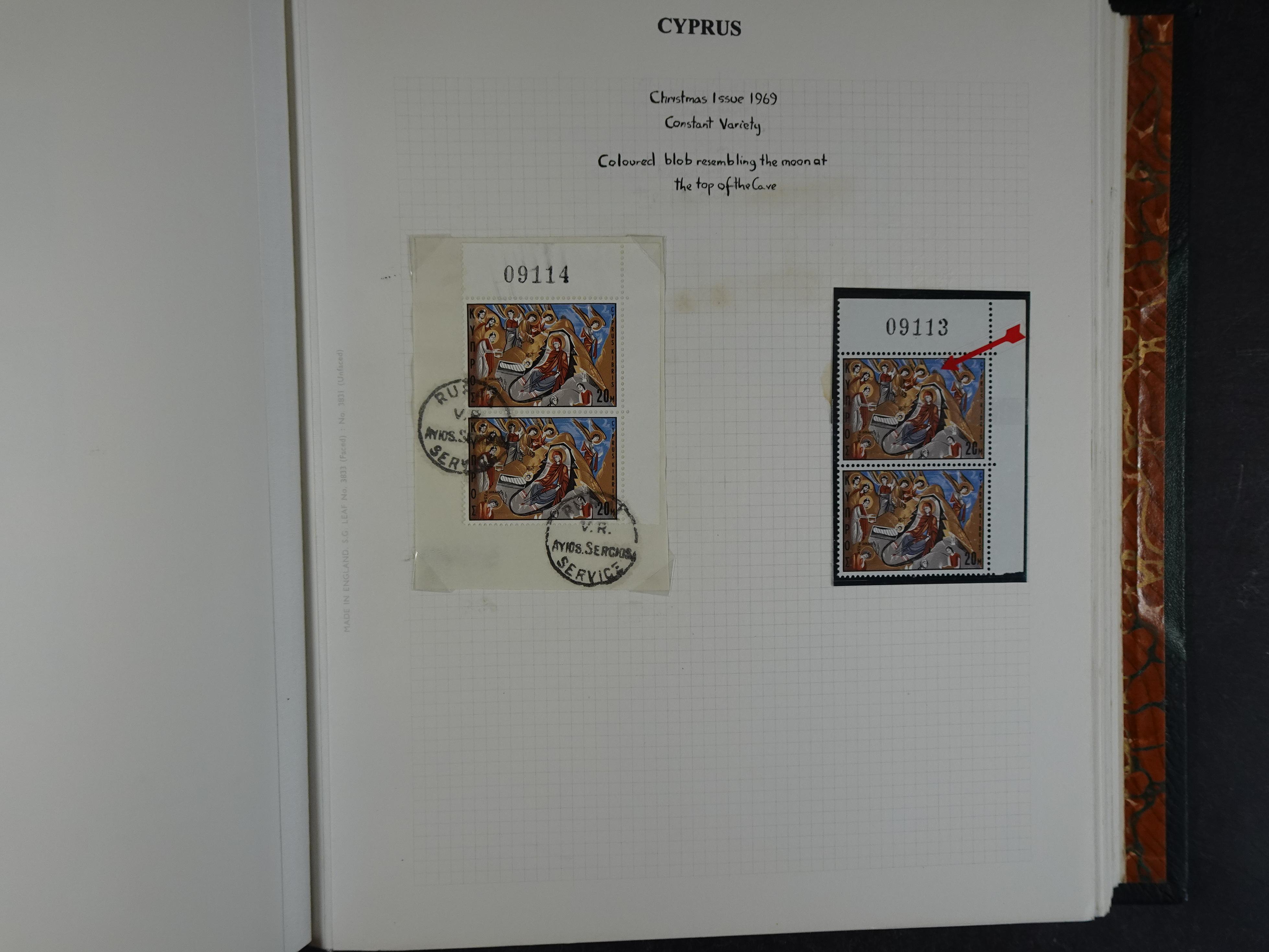 Prachtig en zeer uitgebreid collecte, waarbij dubbel verzameling. Tevens specimen, plaatfouten, boekjes, watermerken op blauwe albumbladeren.  391