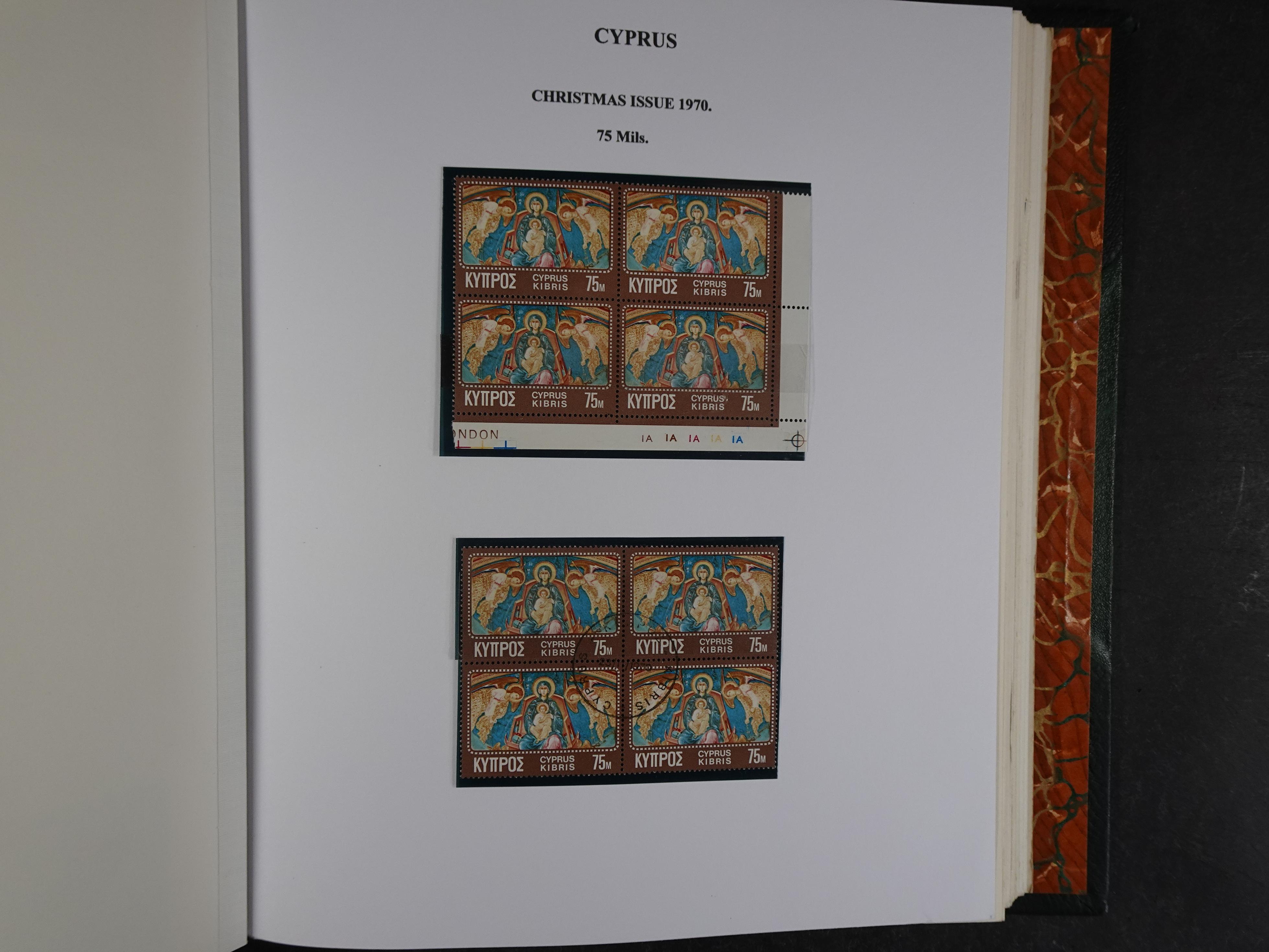 Prachtig en zeer uitgebreid collecte, waarbij dubbel verzameling. Tevens specimen, plaatfouten, boekjes, watermerken op blauwe albumbladeren.  412